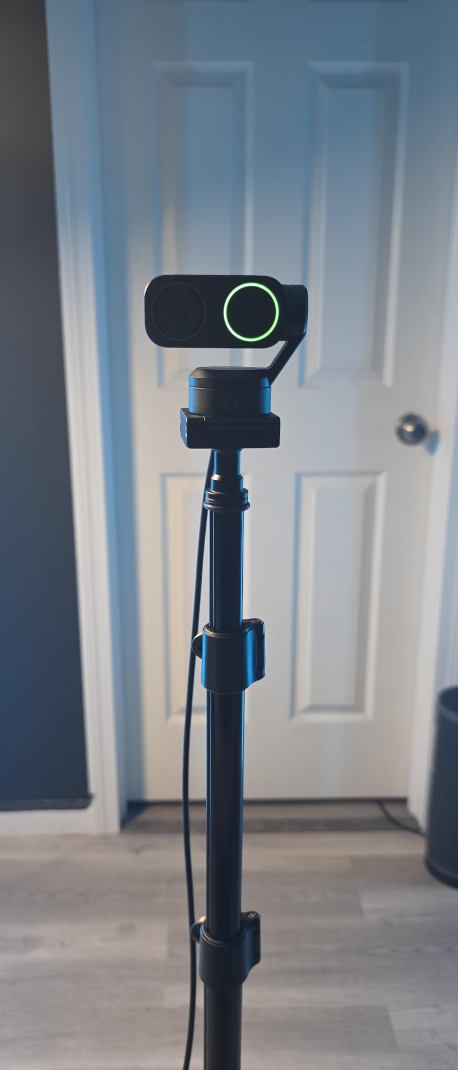 Insta360 Link 2 Pro - 4K PTZ Webcam for PC/Mac, 1/1.3