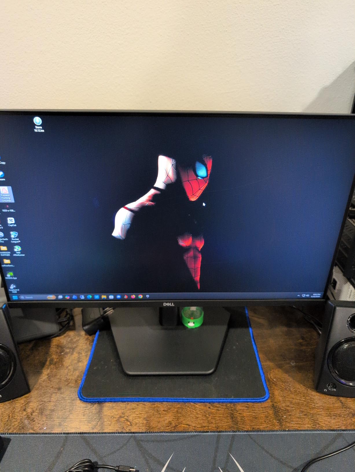 Dell 27 240Hz Gaming Monitor - SE2726HG - FHD 1920x1080 IPS, FreeSync Premium customer photo 1