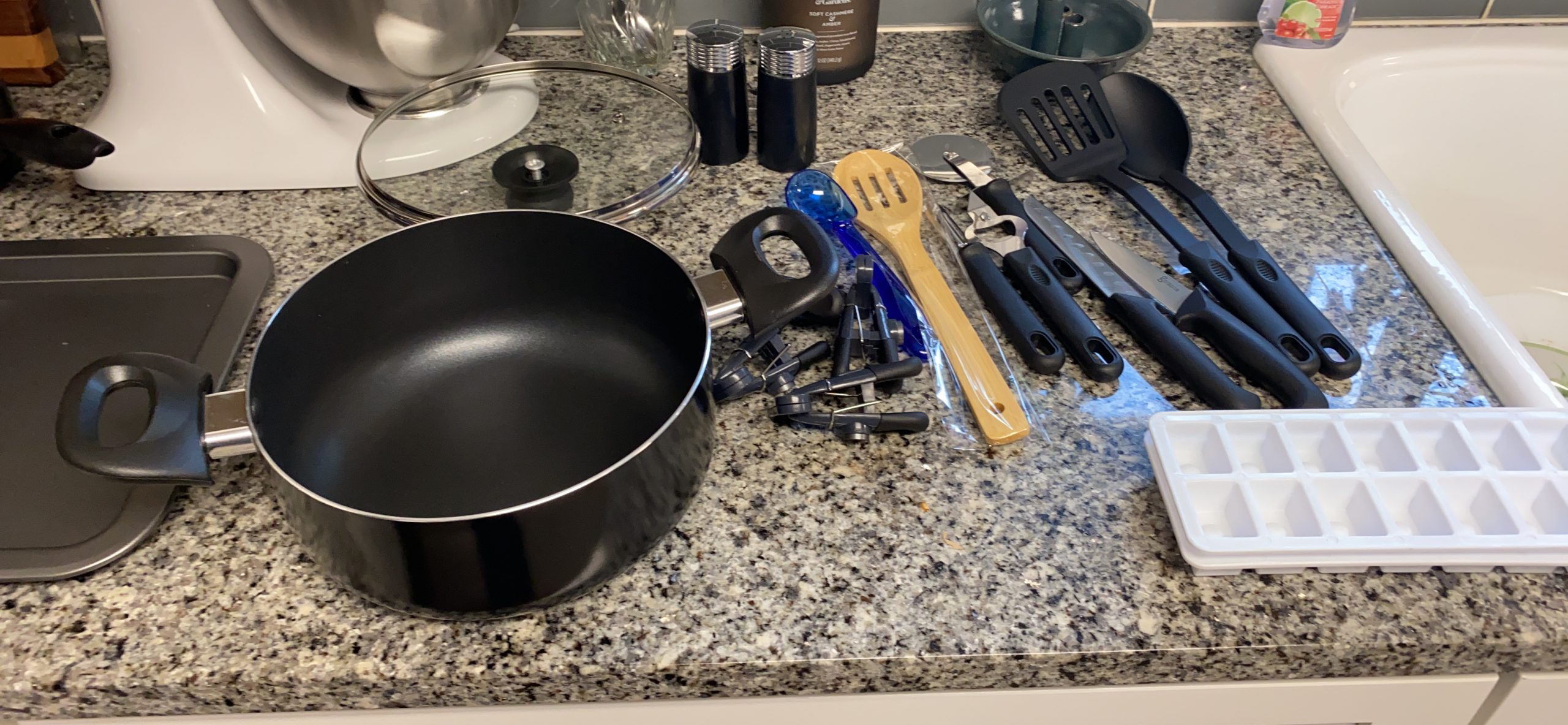 Gibson Home 95 Piece Kitchen in a Box Pots and Pans Cookware, Plates and Bowls Dinnerware, Cutlery Knife Block, Flatware Utensils, Tools & Gadgets, Storage, Glasses Set customer photo 2