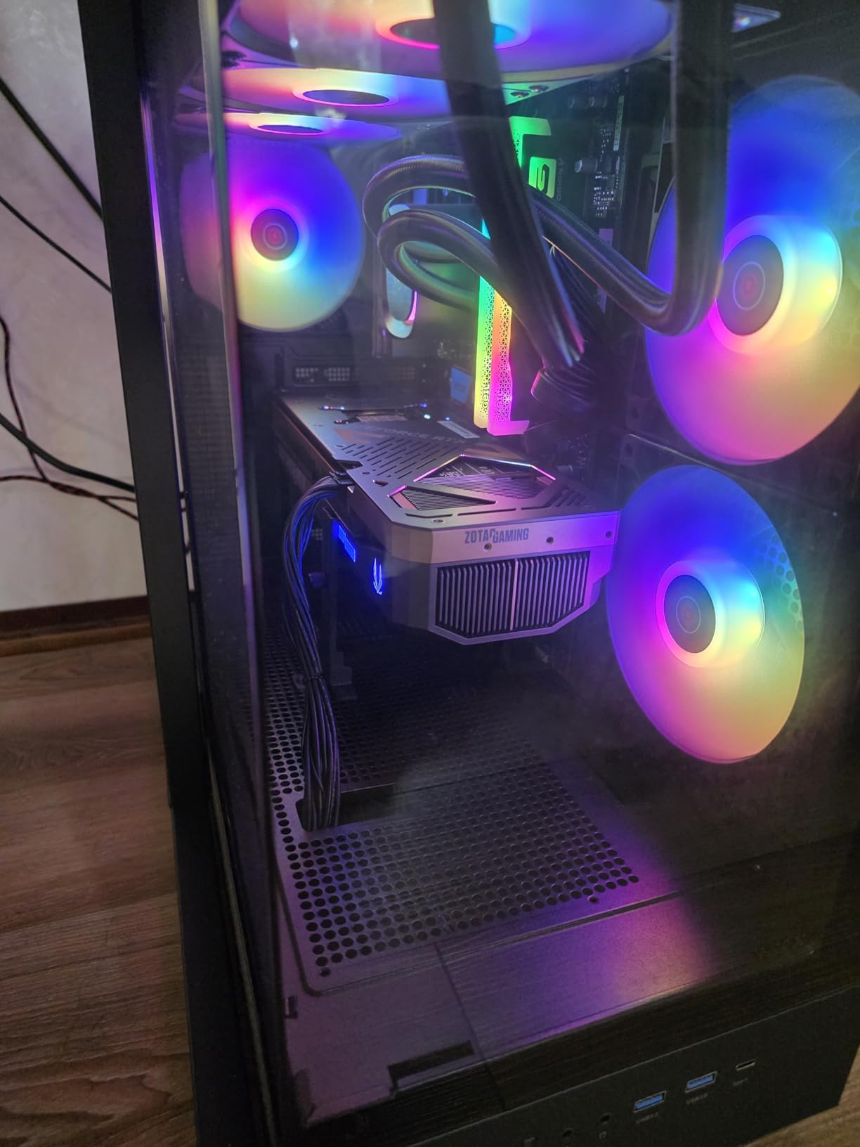 Skytech Gaming King 95 Gaming PC, AMD Ryzen 7 9850X3D 4.7GHz, NVIDIA RTX 5080 16GB VRAM, 2TB NVMe SSD, 32GB DDR5 RAM 6000, 850W Gold ATX 3 PSU, 360 ARGB AIO, Wi-Fi 5, Windows 11, Desktop customer photo 1