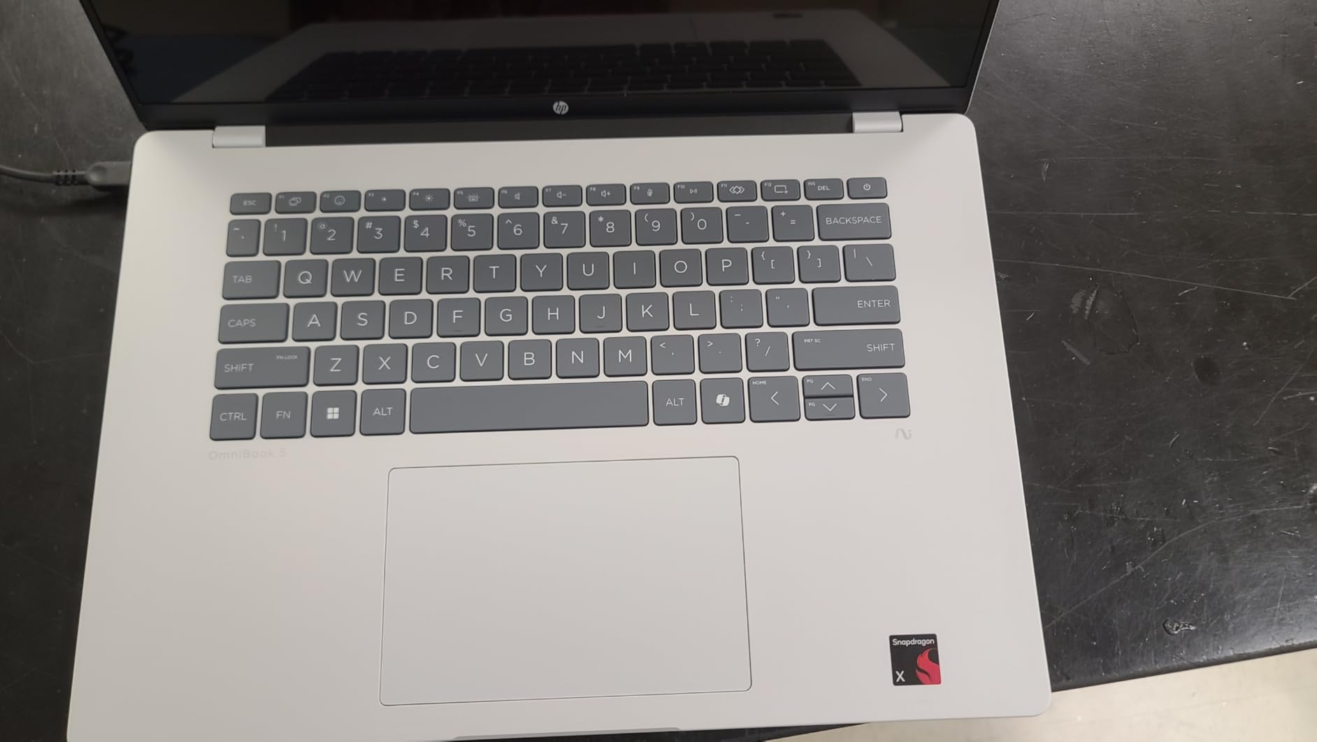 HP OmniBook 5 16 inch Next Gen AI PC, 2K Display, Snapdragon X X1-26-100, 16 GB RAM, 512 GB SSD, Qualcomm Adreno GPU, Windows 11 Home, Glacier Silver, 16-fb0299nr customer photo 1