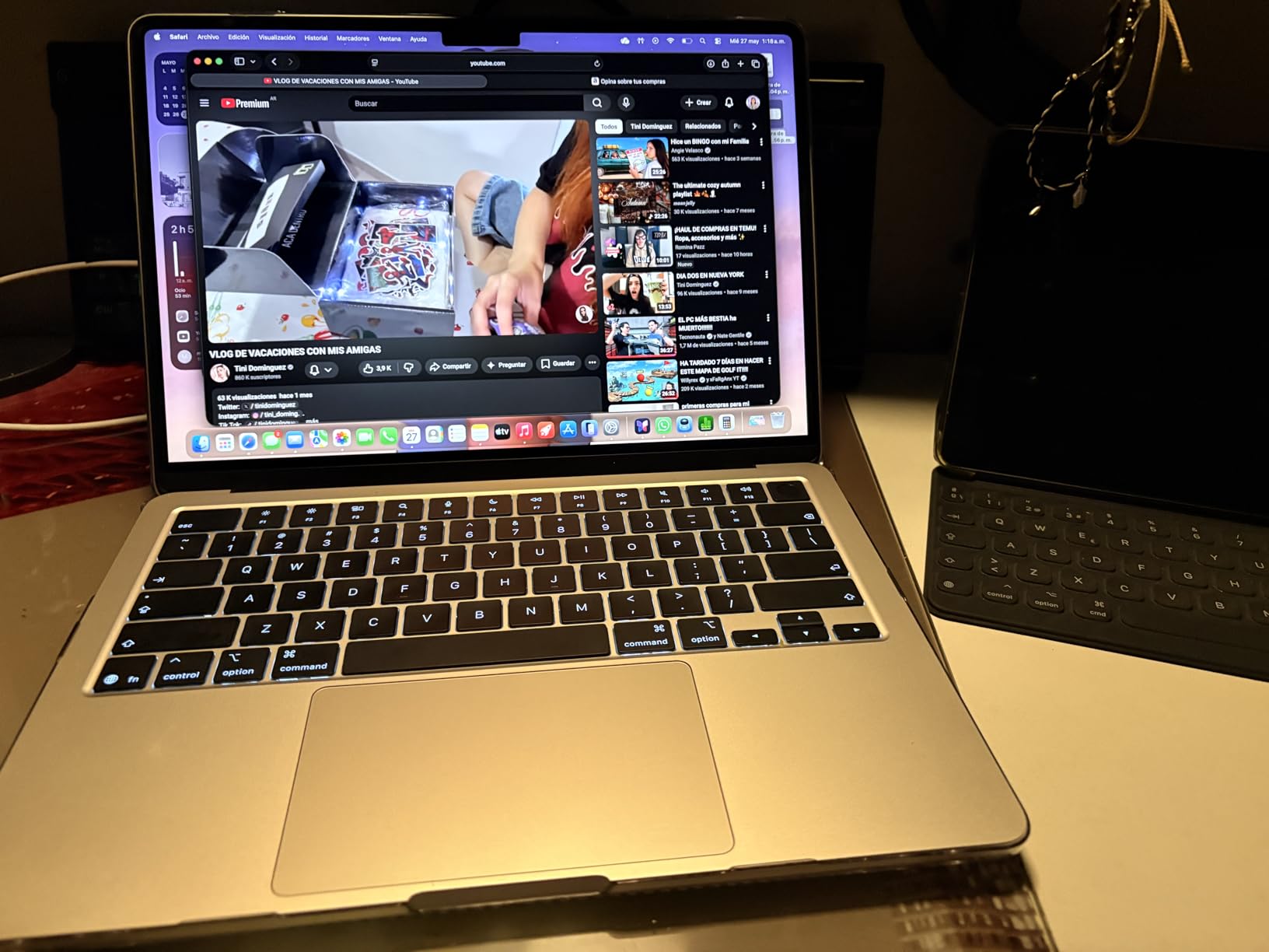 2026 MacBook Air 13-inch Laptop with M5 chip: Built for AI, 13.6-inch Liquid Retina Display, 16GB Unified Memory, 512GB SSD, 12MP Center Stage Camera, Touch ID, Wi-Fi 7; Starlight customer photo 1