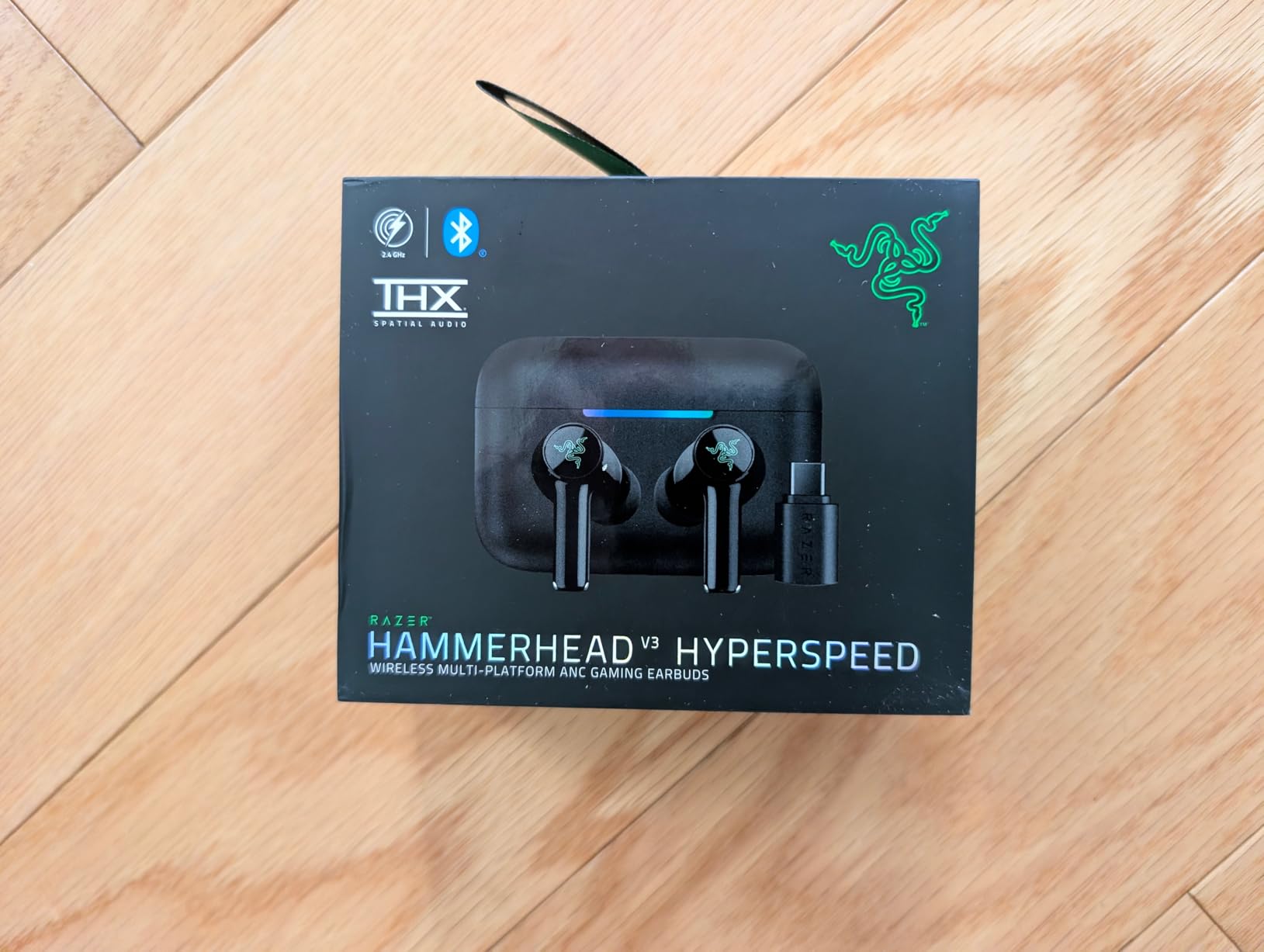 Razer Hammerhead V3 X HyperSpeed Wireless Multi-Platform Gaming Earbuds - 2.4GHz & Bluetooth 5.3, Up to 35 Hr Battery, THX Spatial Audio, for Smartphones, PC, Laptop, Tablet, PS5, Steam Deck - Black customer photo 1