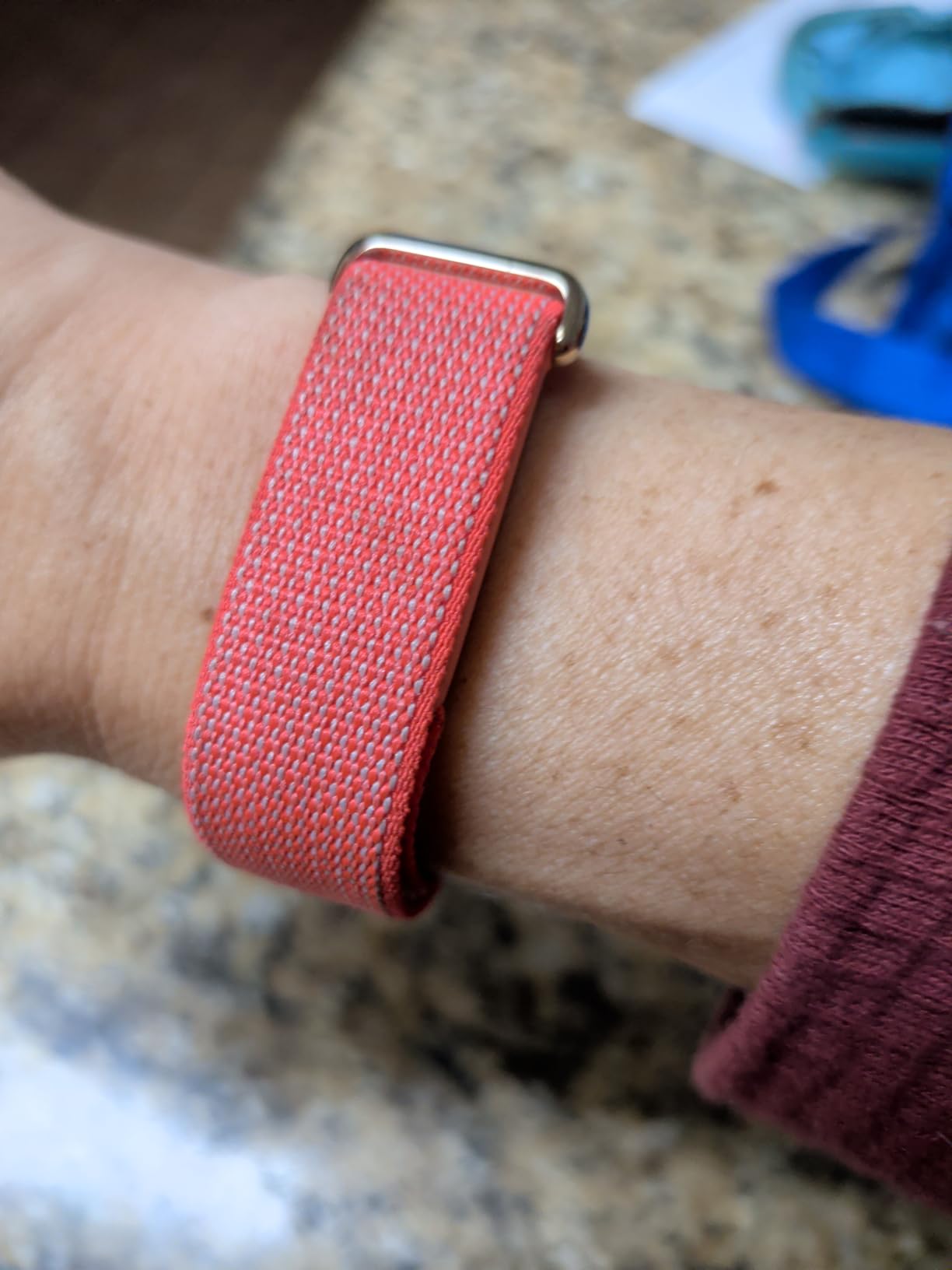 Fitbit Google Air - Screenless Activity Tracker - Obsidian | Fitness, heart rate, & sleep tracking, personalized AI-powered coaching, up to 7 days' battery life, works with iOS & Android customer photo 1