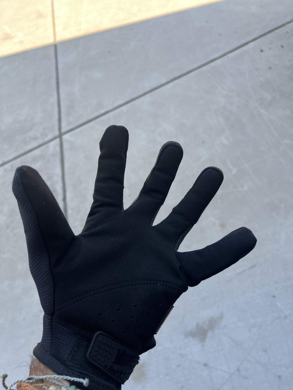 Mechanix Wear Original Touchscreen Work Gloves, Large, Black | Multi-Purpose Outdoor Gloves with Secure Fit, Machine Washable & Breathable Design customer photo 1