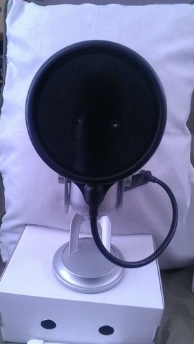 Gator Frameworks Split Level Double Layered Pop Filter with Attachment Clamp; Fits Most Standard Microphone Stands (GM-POP Filter) customer photo 1