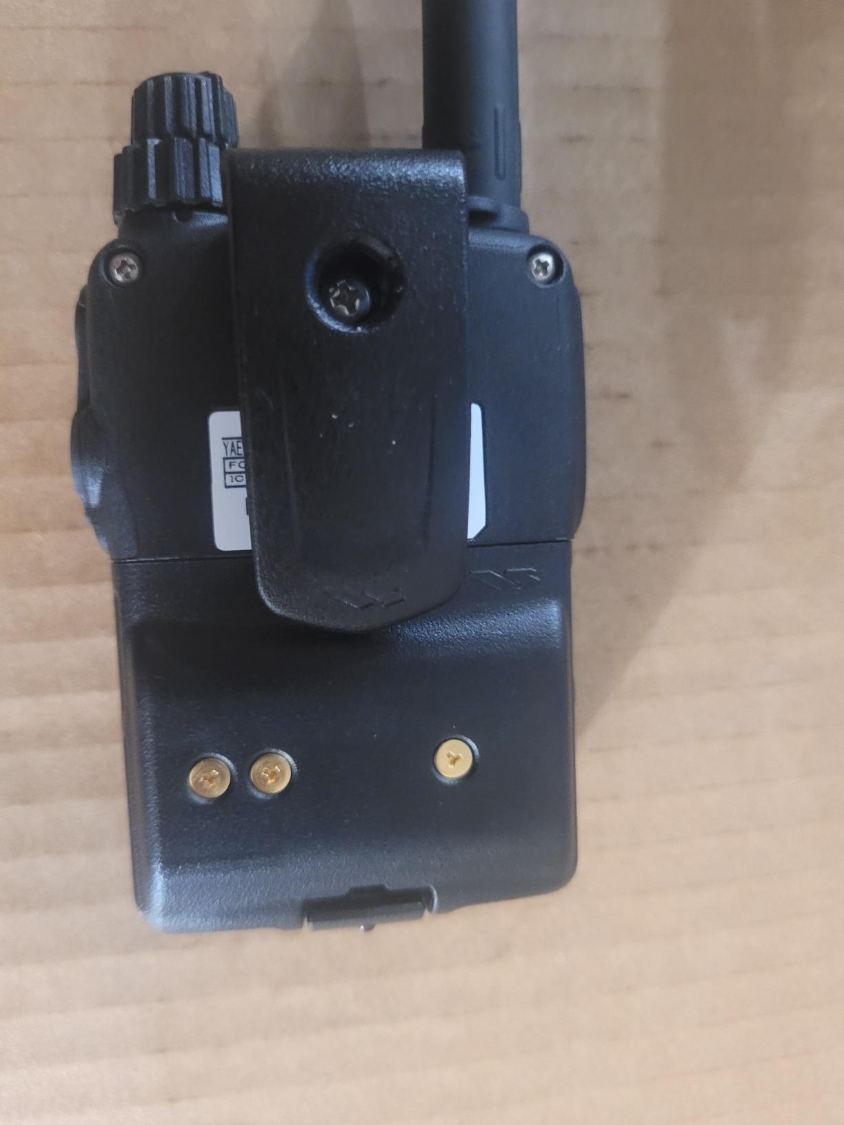 Tri-Band Yaesu VX-6R Submersible Amateur Ham Radio Transceiver (144/222/440) customer photo 2
