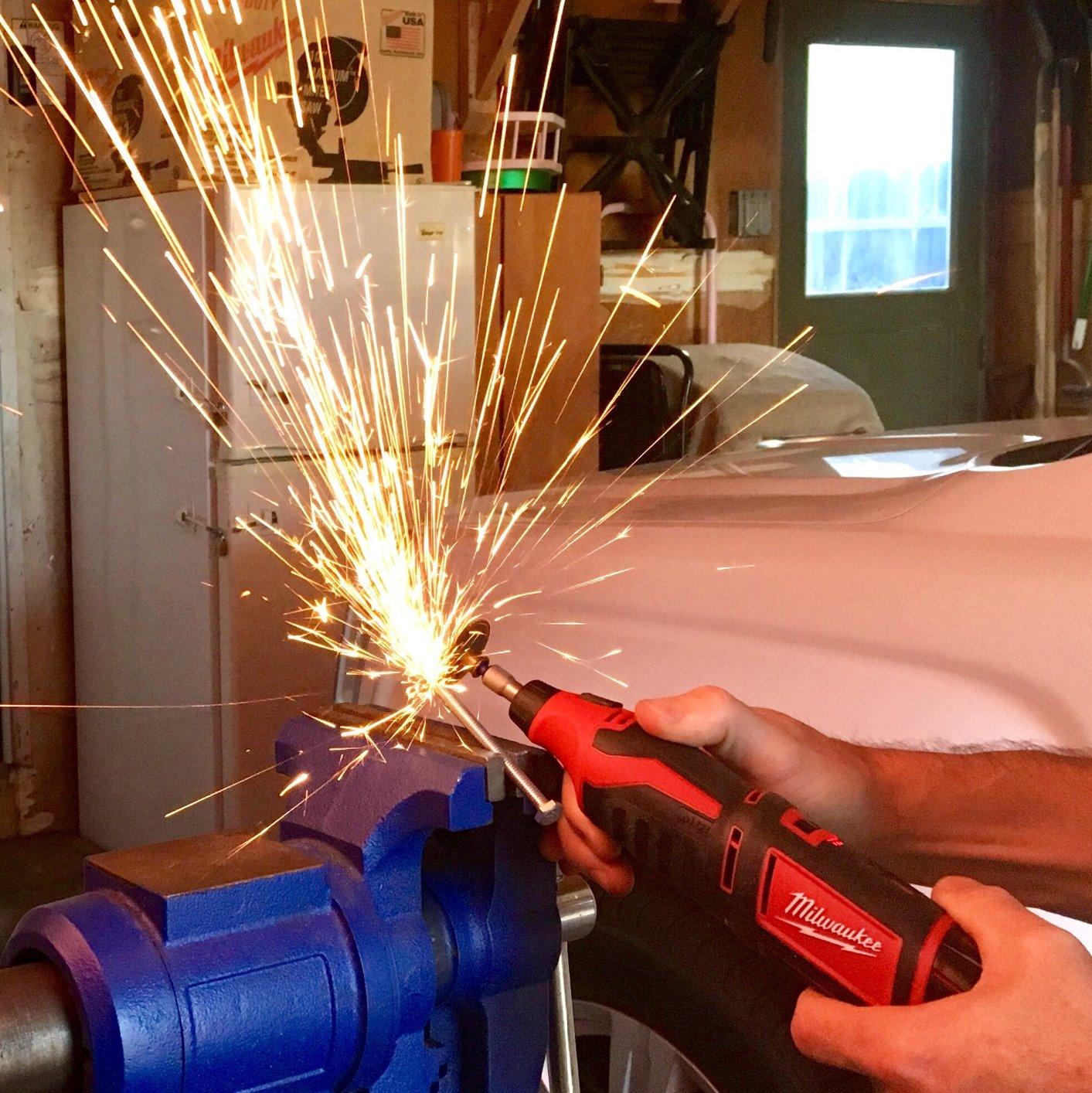Milwaukee 2460-20 M12 12V Cordless Rotary Tool Kit customer photo 1