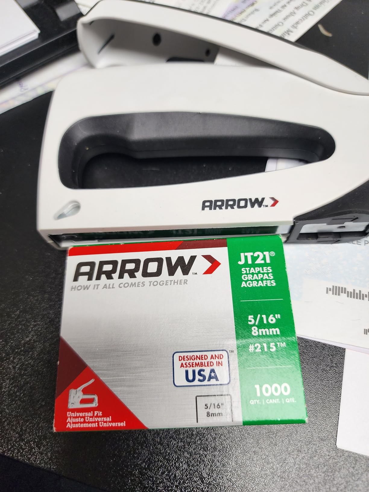 Arrow TT21 TruTac Forward Action Staple Gun, Manual Push Stapler for Upholstery, Crafts, Decorating, and Repairs, Fits JT21 Thin Wire Staples customer photo 1