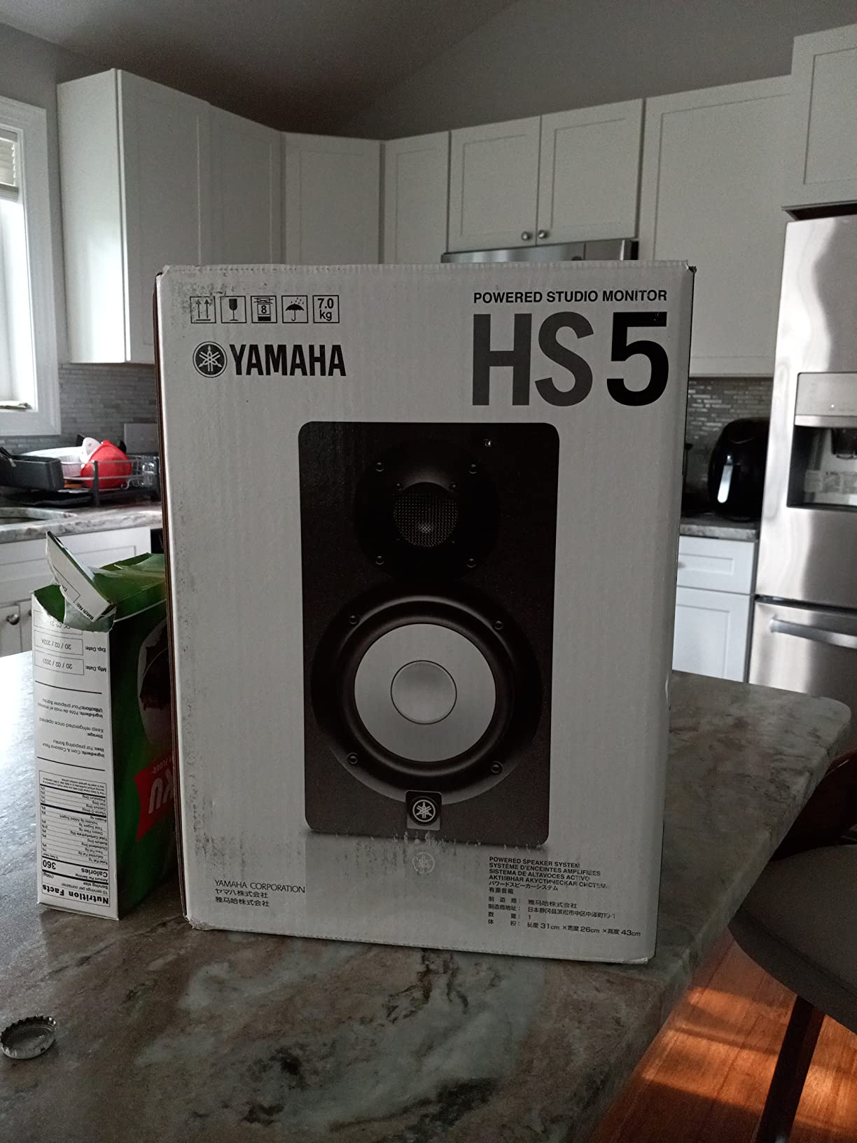 Yamaha HS5 Pair 2-Way bass-Reflex bi-Amplified nearfield Studio Monitors, 5 inch woofers customer photo 1