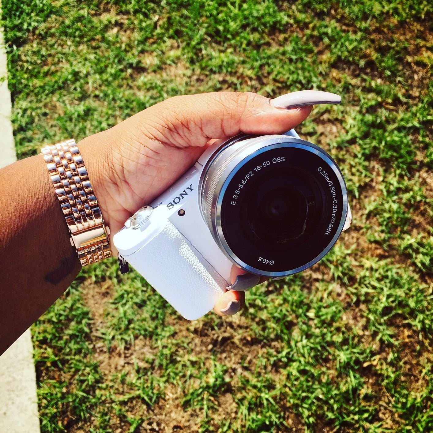 Sony a5100 16-50mm Interchangeable Lens Camera with 3-Inch Flip Up LCD (Black) customer photo 1