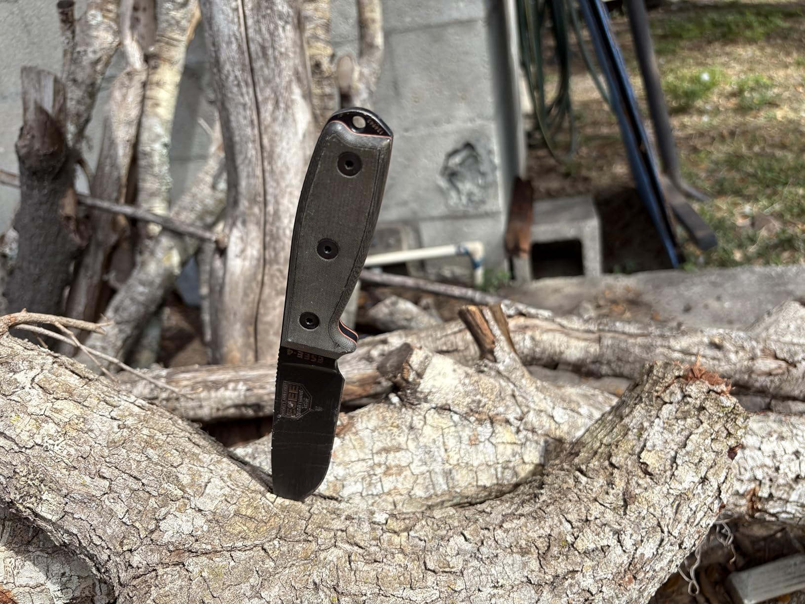 ESEE 4P Survival Knife - Field Tested Fixed Blade Knife with Molded Polymer Sheath & Clip Plate, Full Tang, Plain Edge customer photo 1