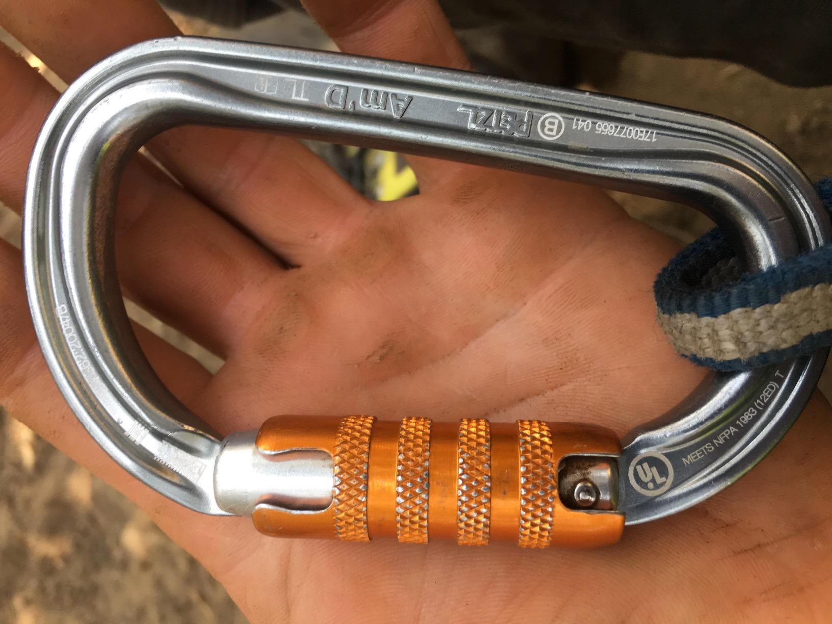 Petzl Am'D Asymmetrical Aluminum Carabiner, D-Shape Connector (27 kN) customer photo 1