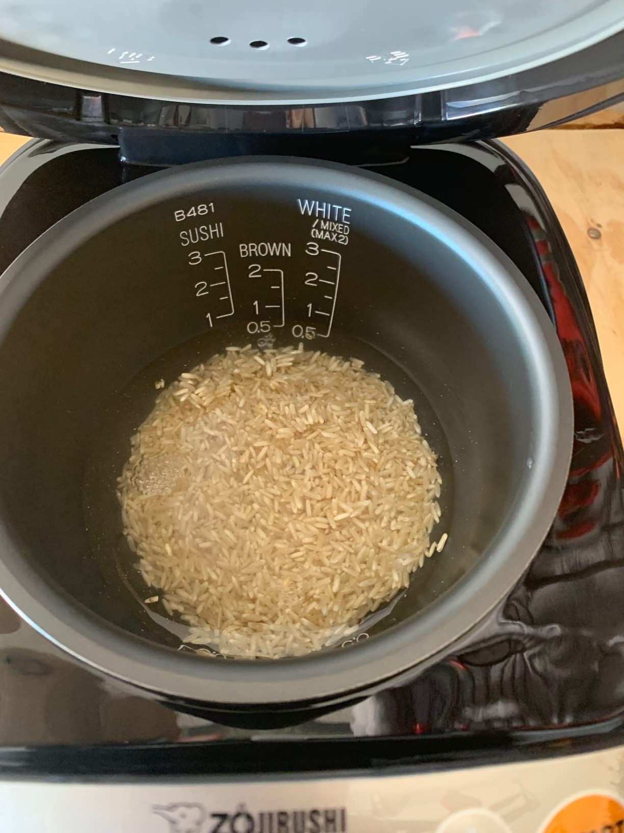 Zojirushi Micom 3-Cup Compact Size, Multiple Settings, Stainless Steel Made, Built-In Retractable Power Cord and Easy to Transport Rice Cooker and Warmer customer photo 1