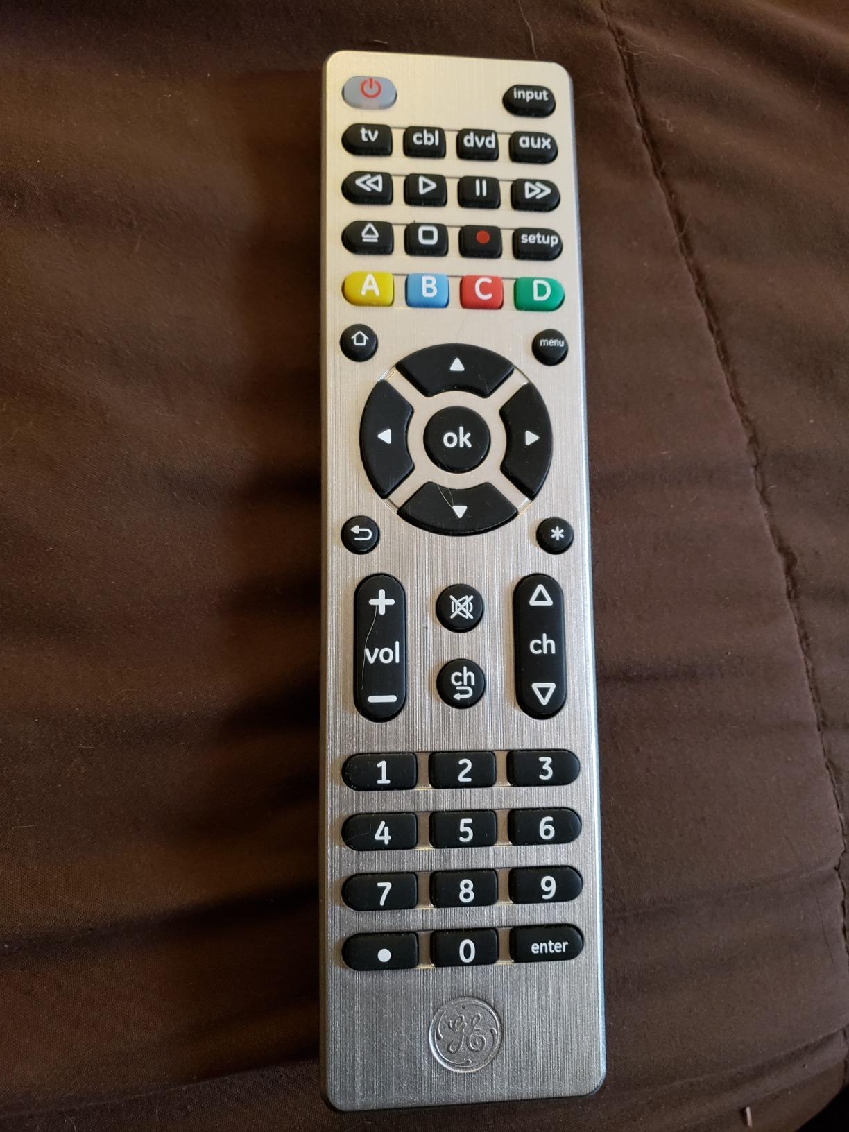GE Universal Remote Control for Samsung LG RokuTV Vizio Sony Philips Sharp RCA Sanyo Element Smart TVs Soundbars Streaming Players Blu-Ray and More 4-Device 33709 customer photo 2