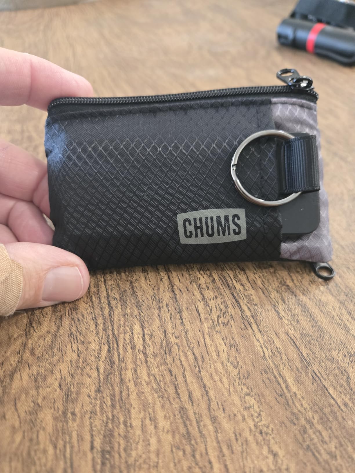Chums Surfshorts Wallet - Minimalist Keychain Wallet for Men customer photo 2