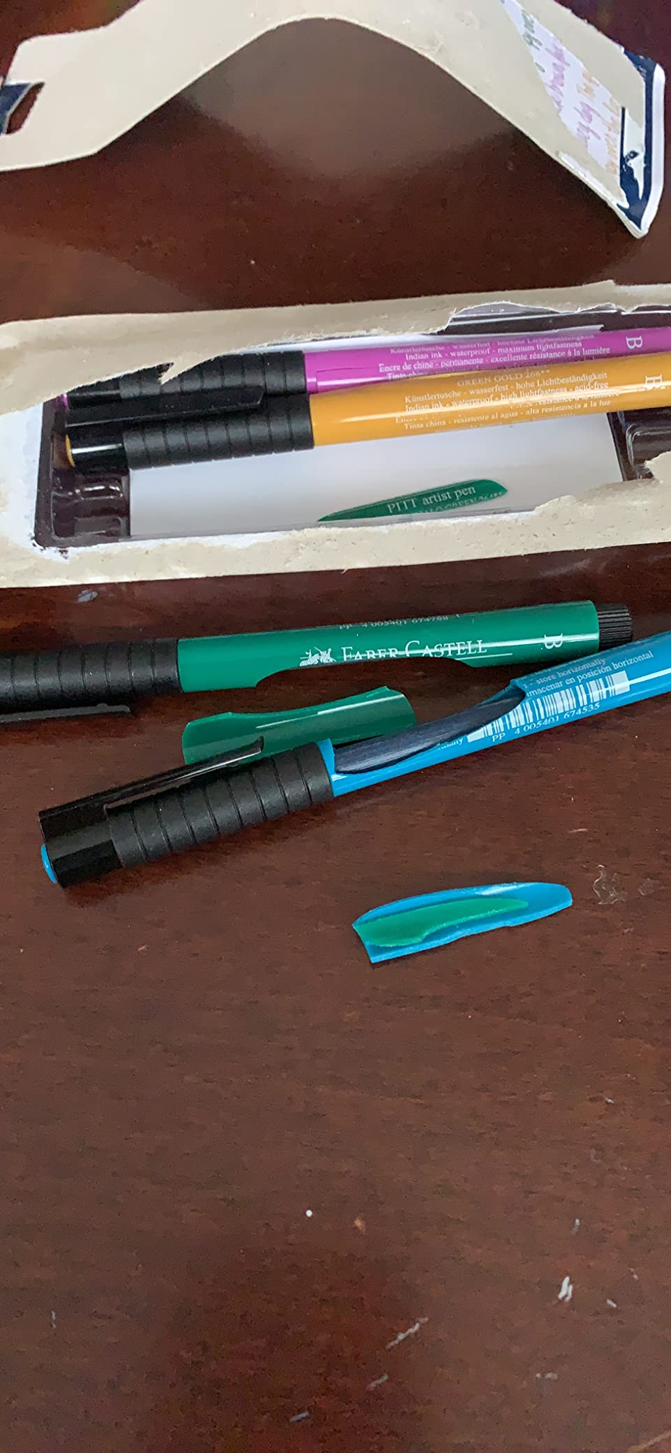 Faber-Castell Pitt Artist Pen Hand Lettering Set - 4 Modern Calligraphy and Lettering Markers In Assorted Nibs (Black and Red Colors) customer photo 1