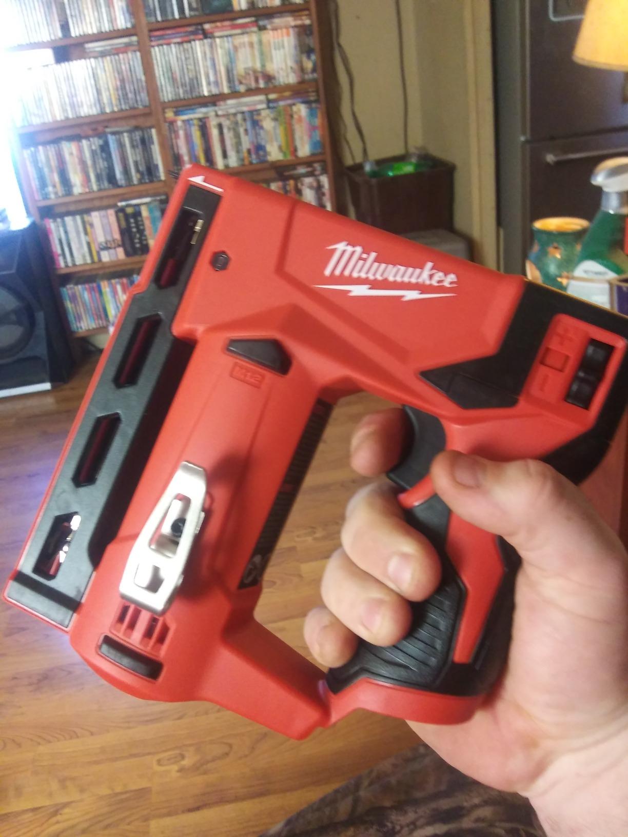 Milwaukee 2447-20 M12 3/8
