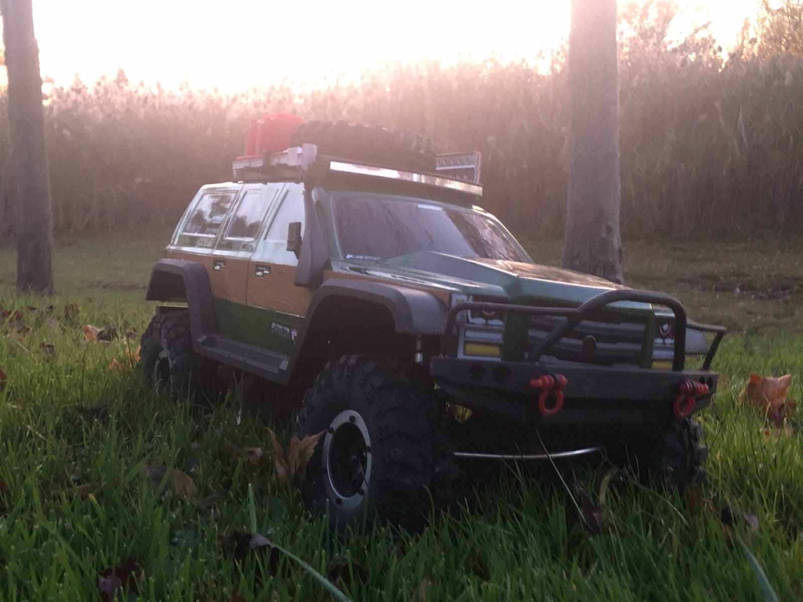 Redcat Racing Everest GEN7 Pro 1/10 Scale RC Rock Crawler - 4WD RTR RC Truck with Realistic Scale Accessories, Waterproof Electronics, Battery & Charger, Green RC Crawler customer photo 1