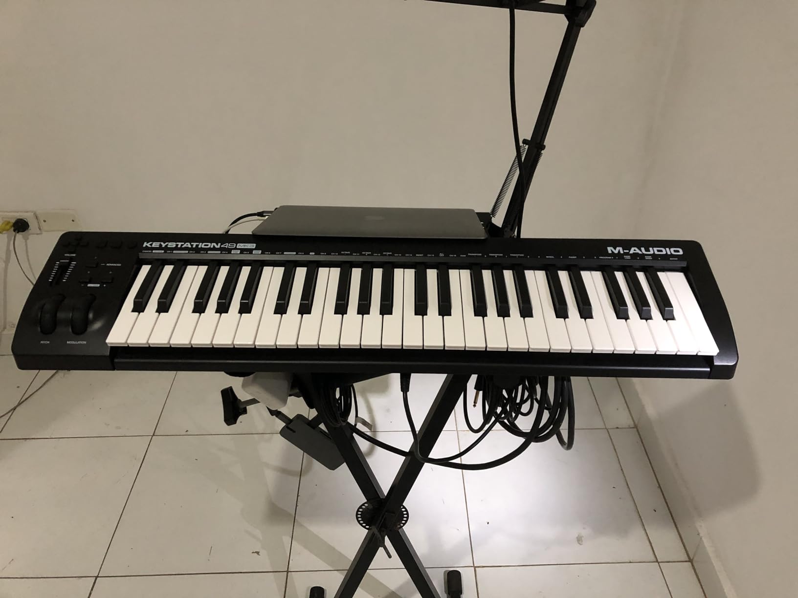 M-Audio Keystation 61 MK3 USB MIDI Controller customer photo 1