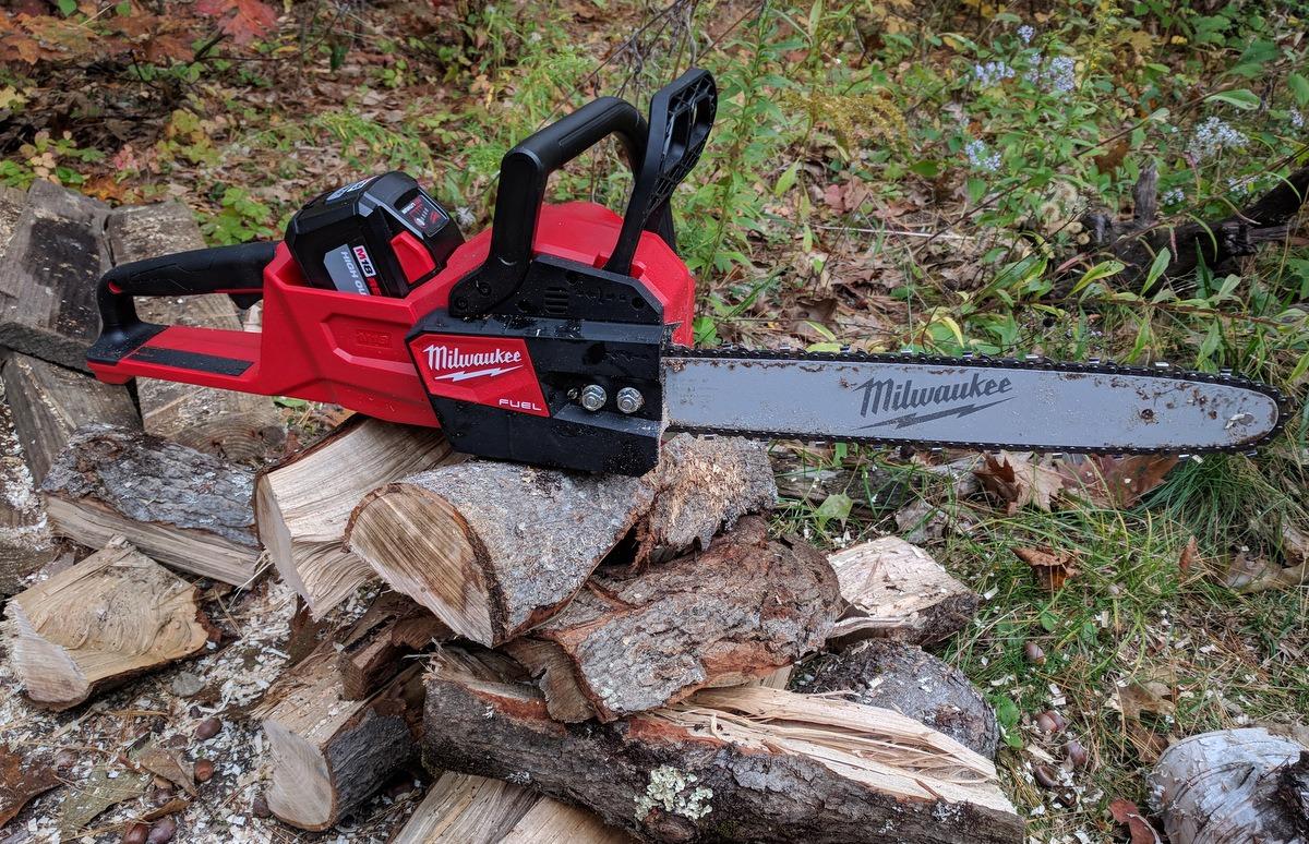 Milwaukee Electric Tools 2727-21HD Chainsaw Kit customer photo 1