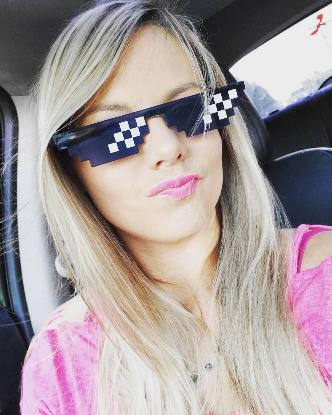10 Pack Thug Life Party Sunglasses 8 Bit Pixelated Mosaic Gamer MLG Photo Props Glasses for Adults Teens customer photo 2