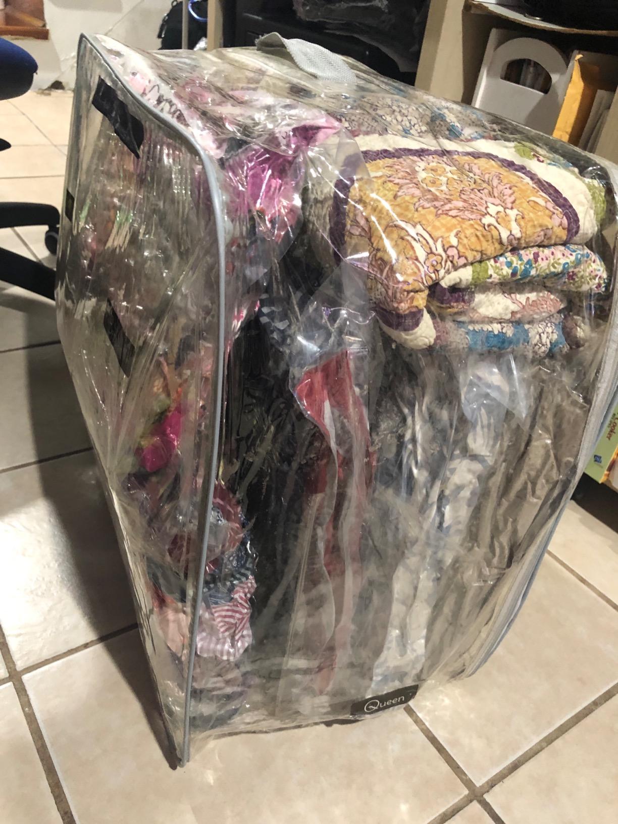 15-Pack Variety Vacuum Storage Bags for Comforters, Blankets & Clothes - Vacuum Sealed Compression Bags with Hand Pump - Space Saver Storage Bags for Bedding, Travel & Organization (3S, 4M, 4L & 4XL) customer photo 1