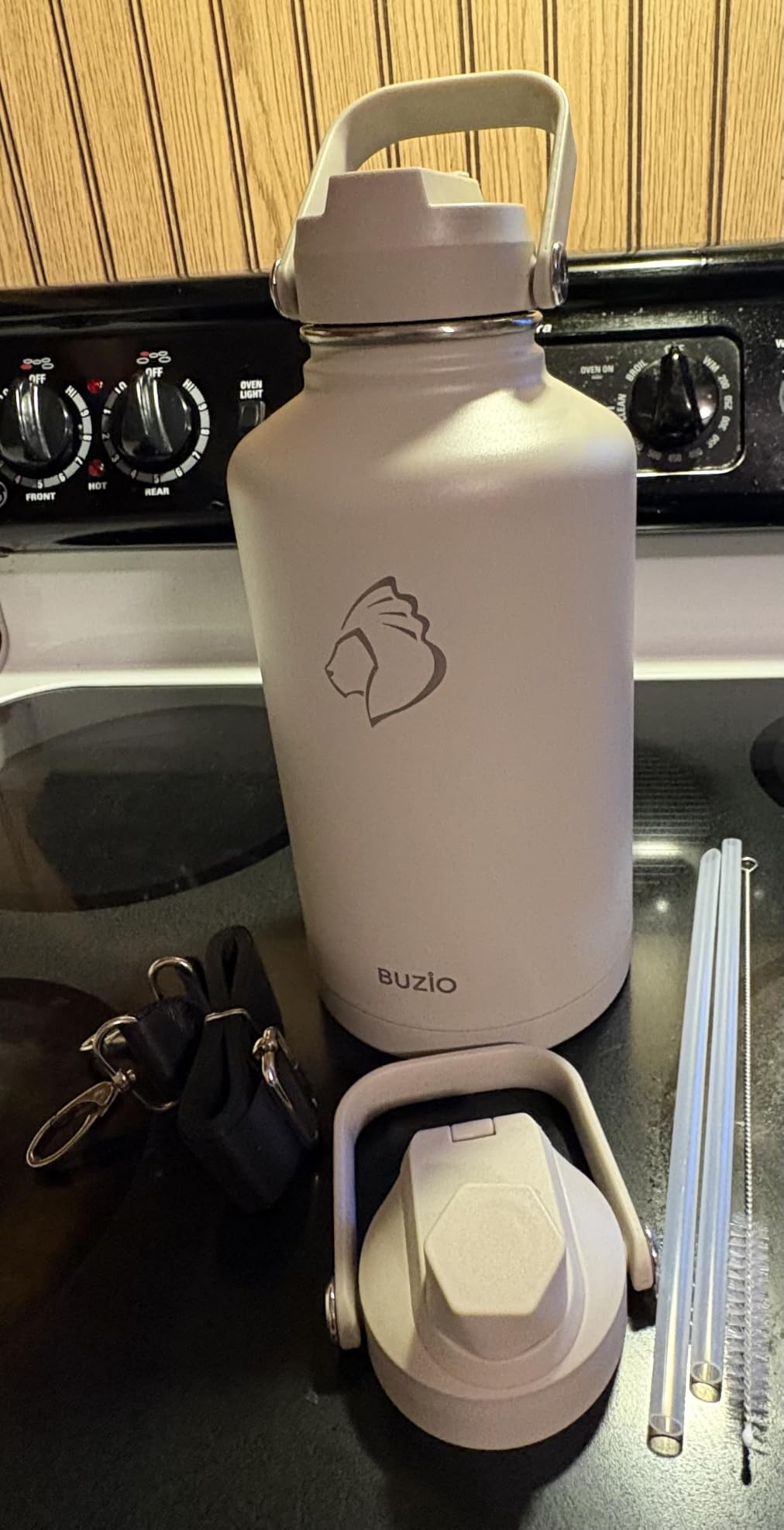 BUZIO Triple Wall Vacuum Water Bottle with Dust-Proof Straw & Spout Lids, 40 oz Insulated Stainless Steel customer photo 1