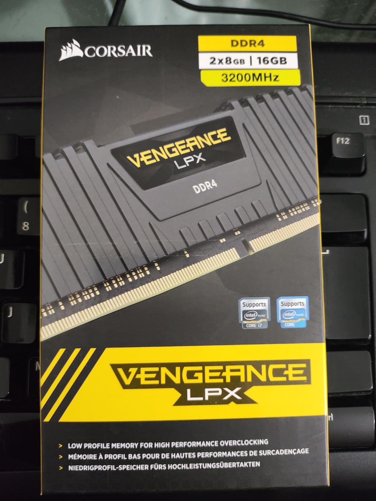 CORSAIR Vengeance LPX DDR4 RAM 16GB (2x8GB) Up to 3200MHz CL16-20-20-38 1.35V Intel AMD Desktop Computer Memory - Black (CMK16GX4M2E3200C16) customer photo 2