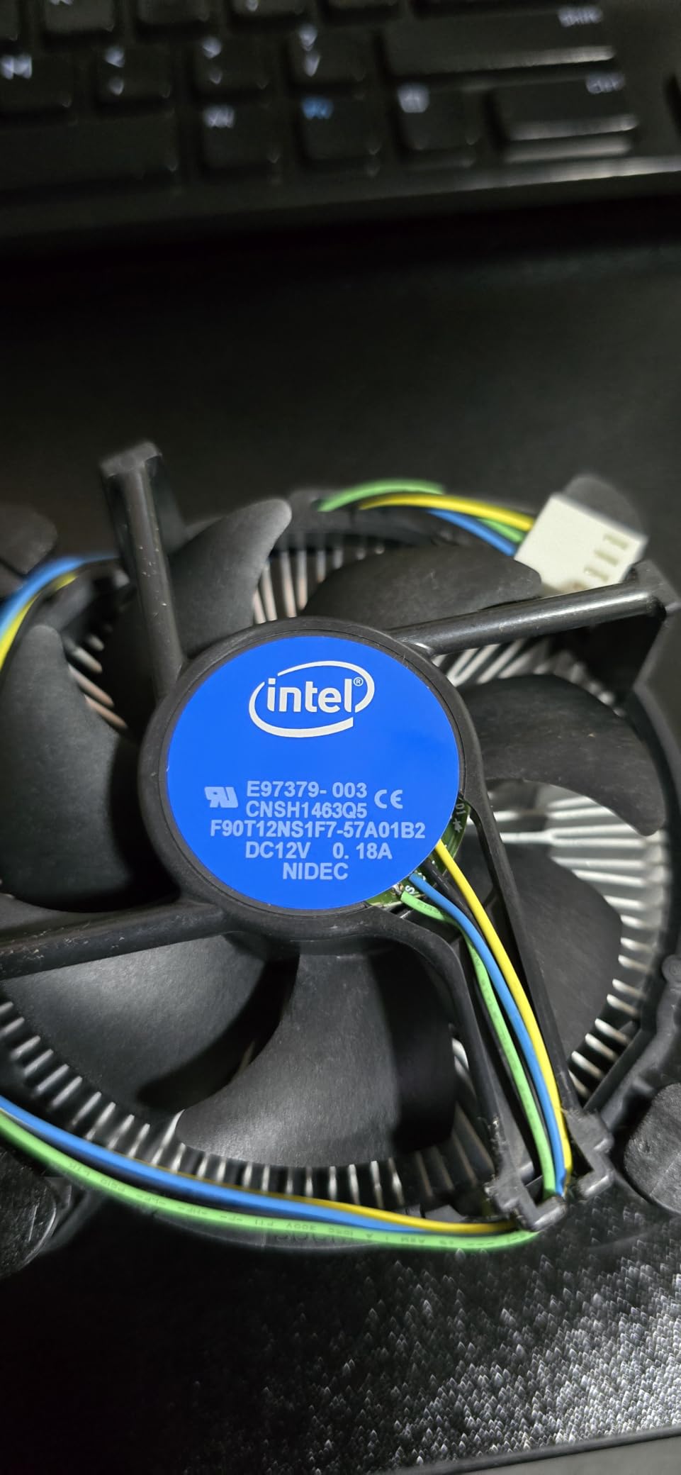 Intel Core i5-9500 Desktop Processor 6 Cores up to 4.4 GHz LGA1151 300 Series 65W (BX80684I59500) customer photo 1