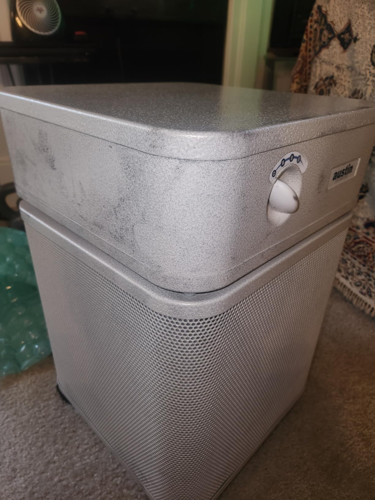 Austin Air HealthMate Plus Air Purifier White - Advanced 4-Stage Filtration Air Purifiers For Home with Activated Carbon & Zeolite - Ideal as Air Purifiers for Bedroom or any Large room, Model B450 customer photo 1