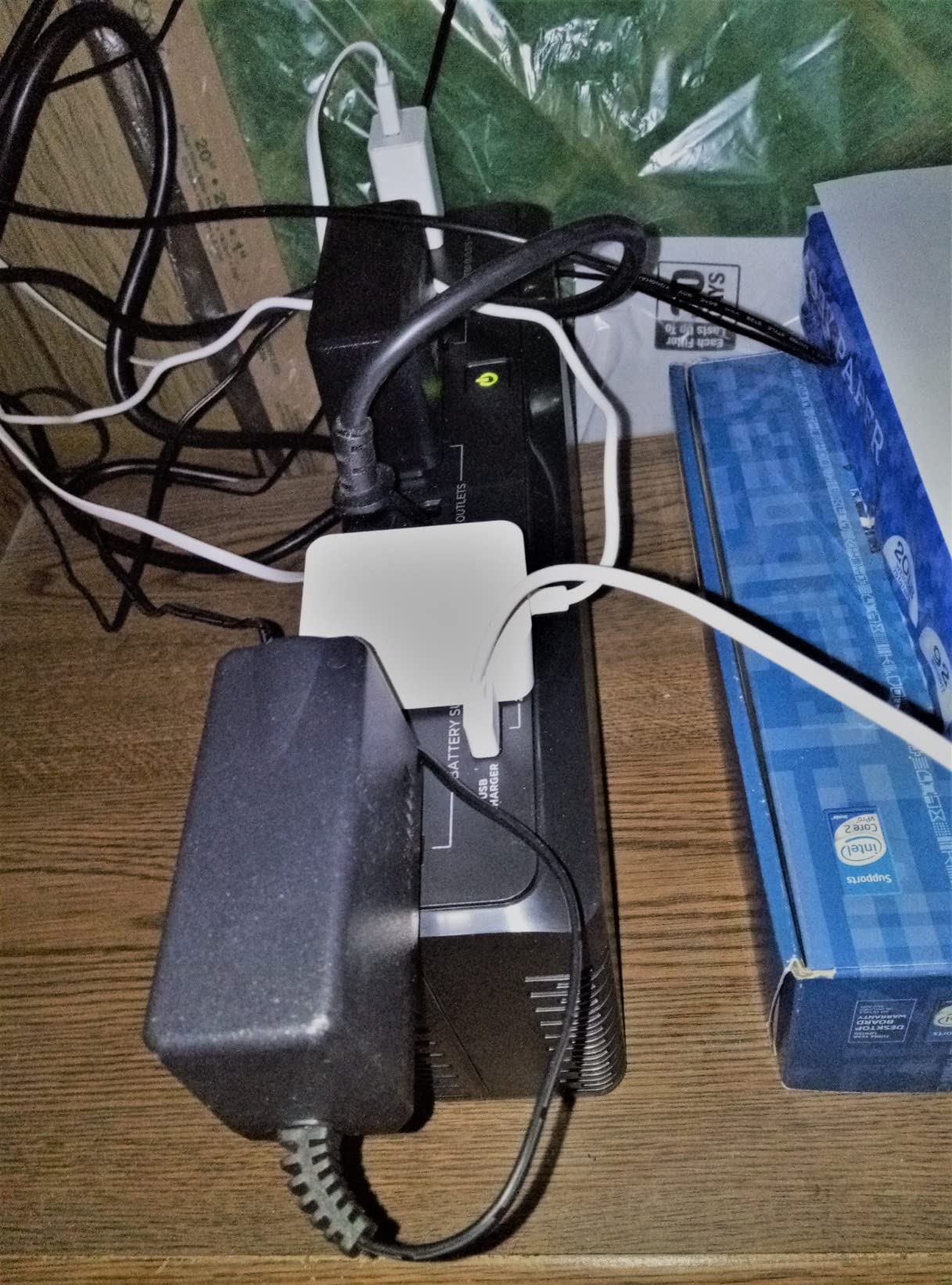 CyberPower SL700U Standby UPS Battery Backup and Surge Protector | Surge Protector, 700VA/370W, 8 Outlets, Slim Profile, UL Certified customer photo 2
