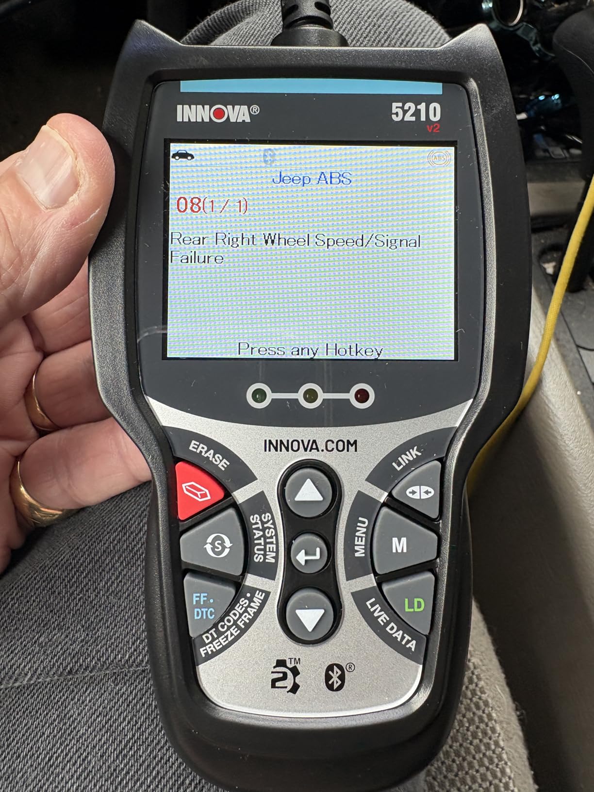 Innova 5210 OBD2 Scanner & Engine Code Reader, Battery Tester, Live Data, Oil Reset, Car Diagnostic Tool for Most Vehicles customer photo 2