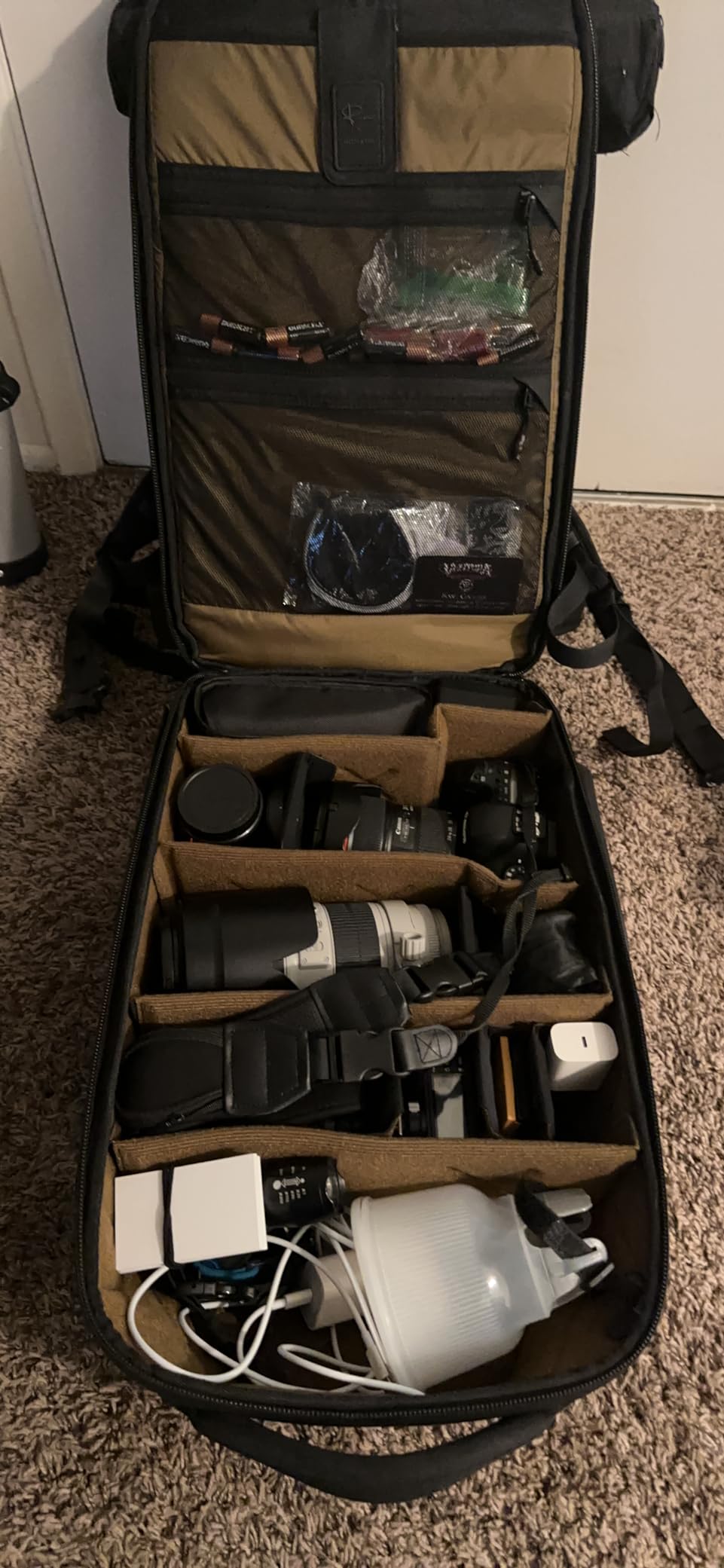 NOMATIC McKinnon Camera Backpack 35L - Camera Bag for Photographers - V1 customer photo 1