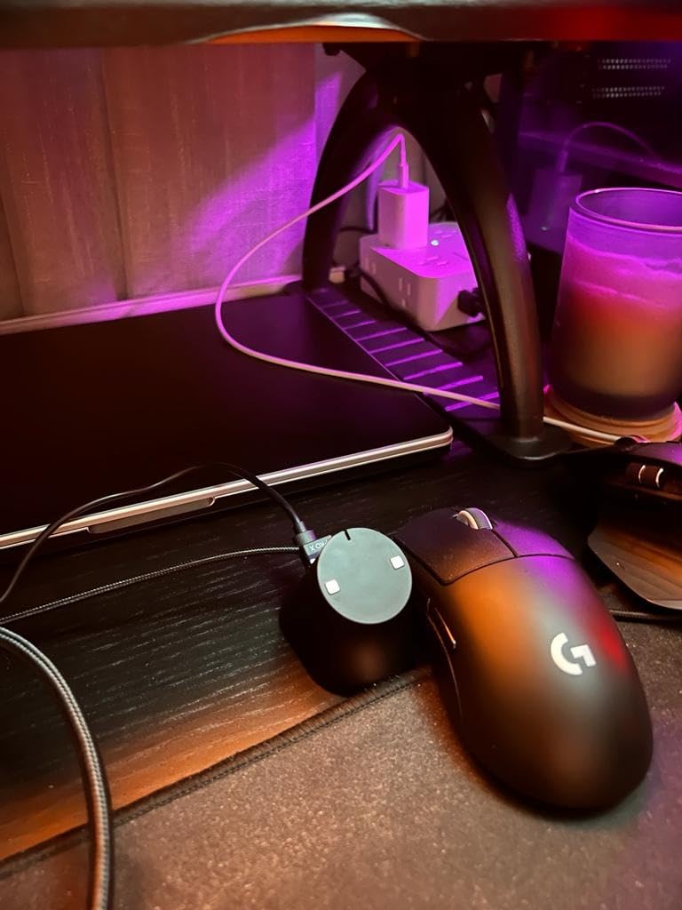 Logitech G PRO X Superlight Wireless Gaming Mouse, Ultra-Lightweight, Hero 25K Sensor, 25,600 DPI, 5 Programmable Buttons, Long Battery Life, Compatible with PC/Mac - White customer photo 2