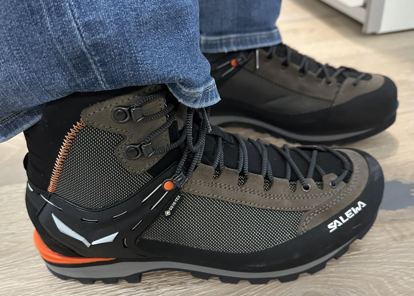 Salewa Men's Crow GTX Mountaineering Boots | Waterproof, for Trekking & Climbing customer photo 1