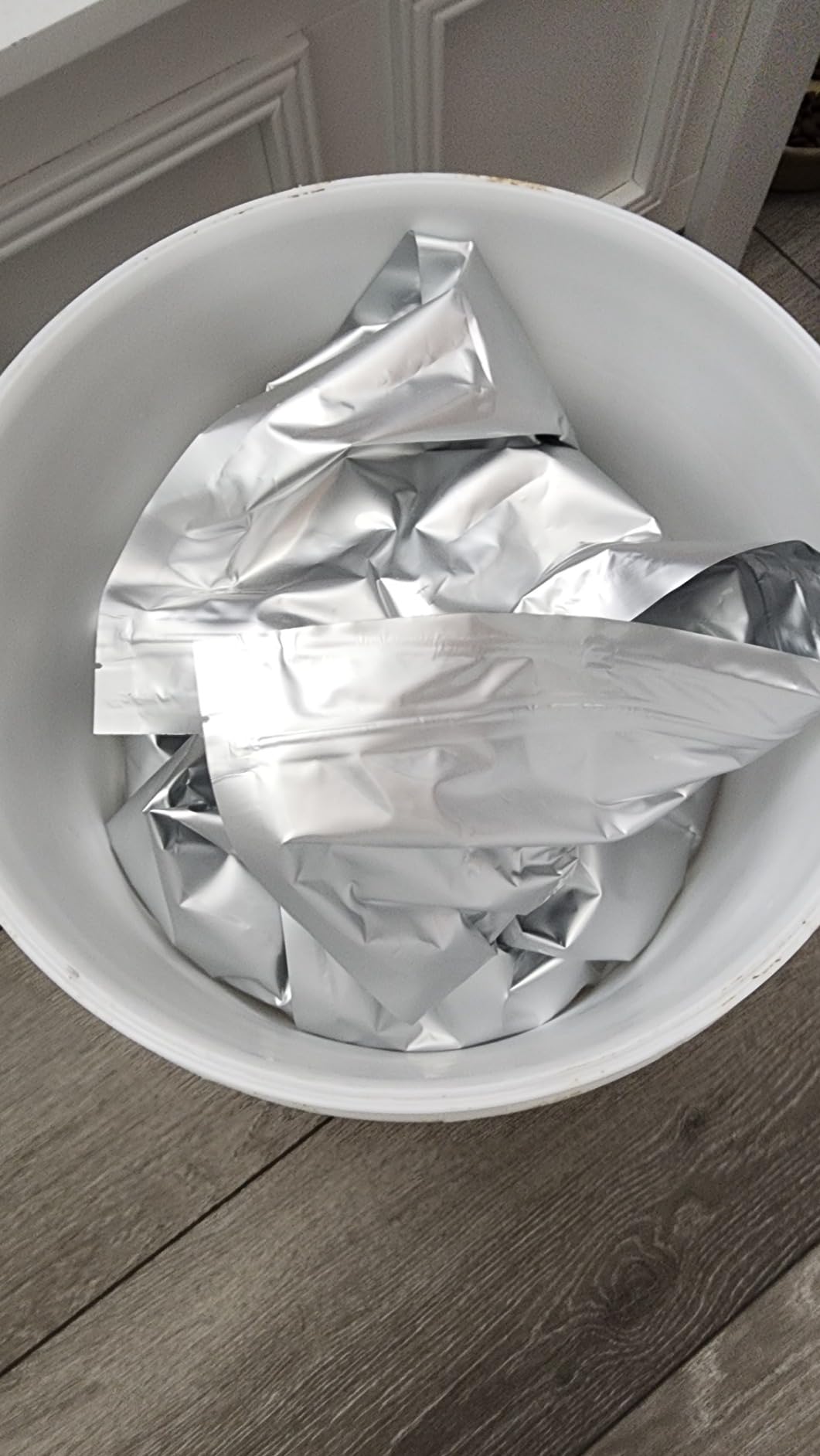 Wallaby 75 Count 1-Gallon Mylar Bags with 400cc Oxygen Absorbers, 10 Mil Total Thickness Long-Term Food Storage Pouches, 10x14 Heat-Sealable Airtight Packaging - Silver customer photo 2