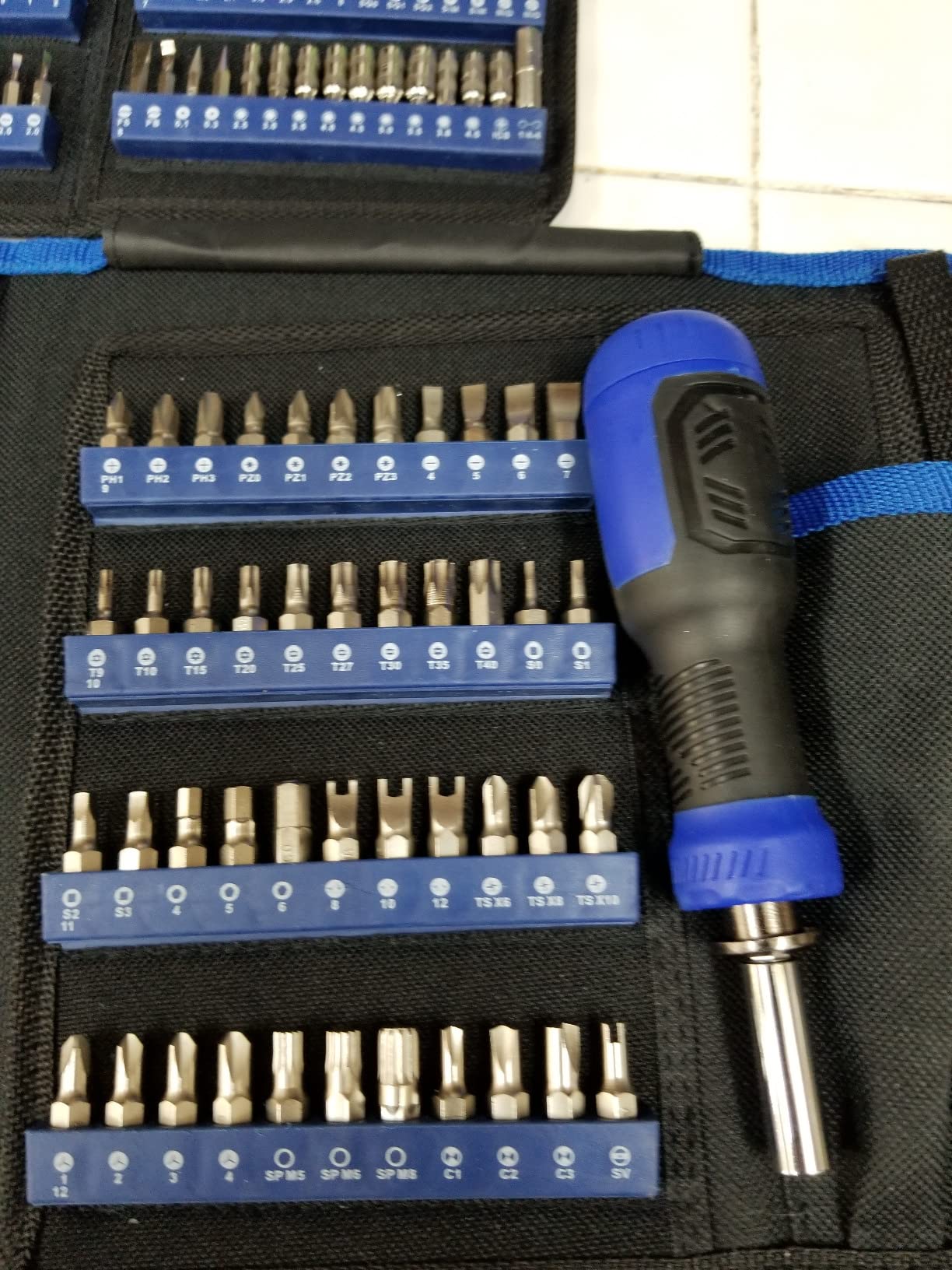 XOOL 200 in 1 Precision Screwdriver Kit, Electronics Repair Tool Magnetic Driver Kit with 164 Bits, Flexible Shaft, Extension Rod for Computer, iPhone, Laptop, PC, PS4, Xbox, Nintendo customer photo 2