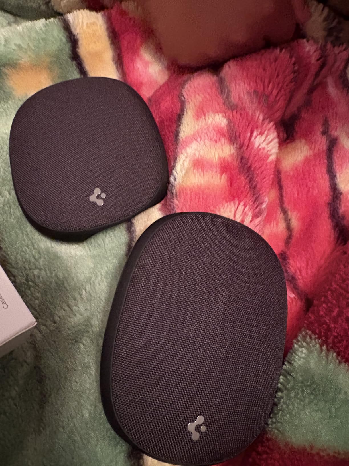 Spigen Urban Fit for AirPods Max 1 / AirPods Max 2 (2020/2026) | Premium Nylon Fabric, Ear Cup Covers for AirPods Max Case, Black customer photo 1