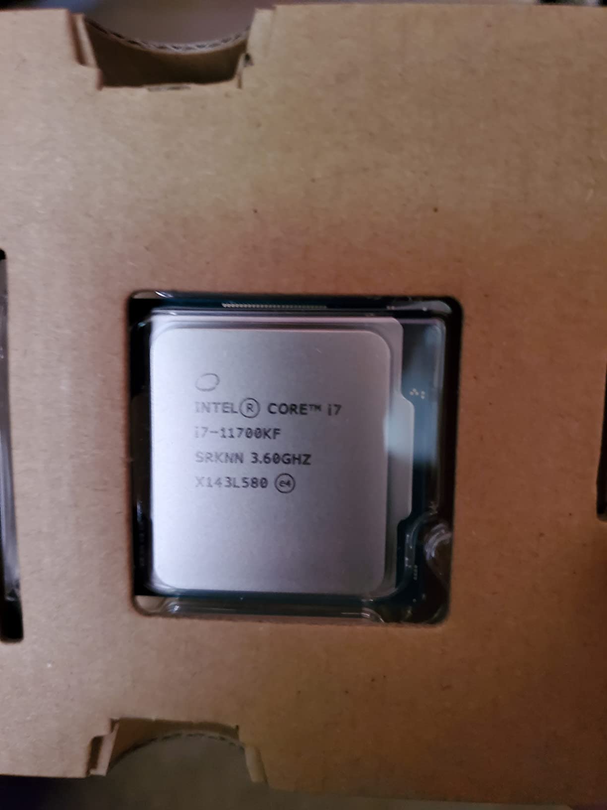 Intel Core i7-11700KF Desktop Processor 8 Cores up to 5.0 GHz Unlocked LGA1200 (Intel 500 Series & Select 400 Series Chipset) 125W customer photo 2