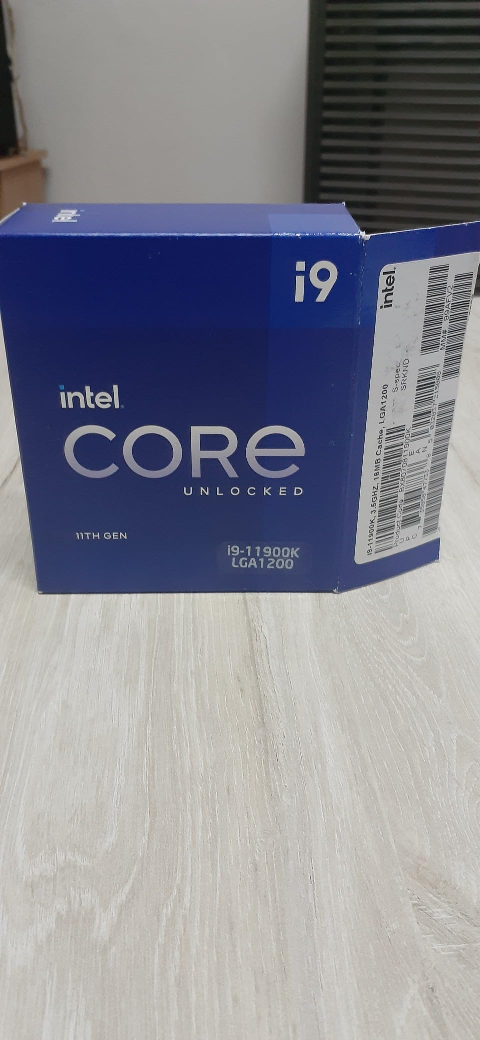 Intel Core i9-11900K Desktop Processor 8 Cores up to 5.3 GHz Unlocked LGA1200 (Intel 500 Series & Select 400 Series Chipset) 125W customer photo 2