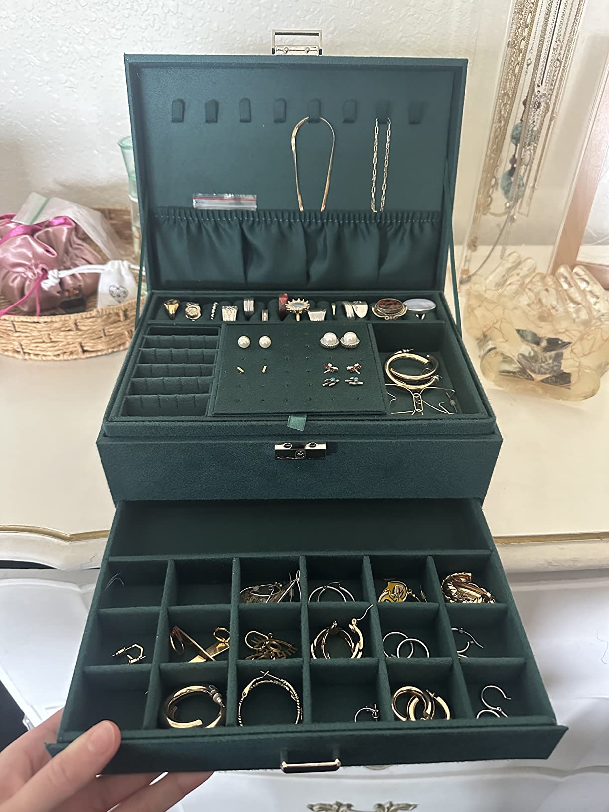 ProttyLife Jewelry Organizer Box for Women Girls, Jewelry Box 3-Tier Jewelry Display Case and Organizer,Lockable Jewelry Display Case Anti Tarnish,Varying Compartments for Necklaces, Bracelets, Rings customer photo 1