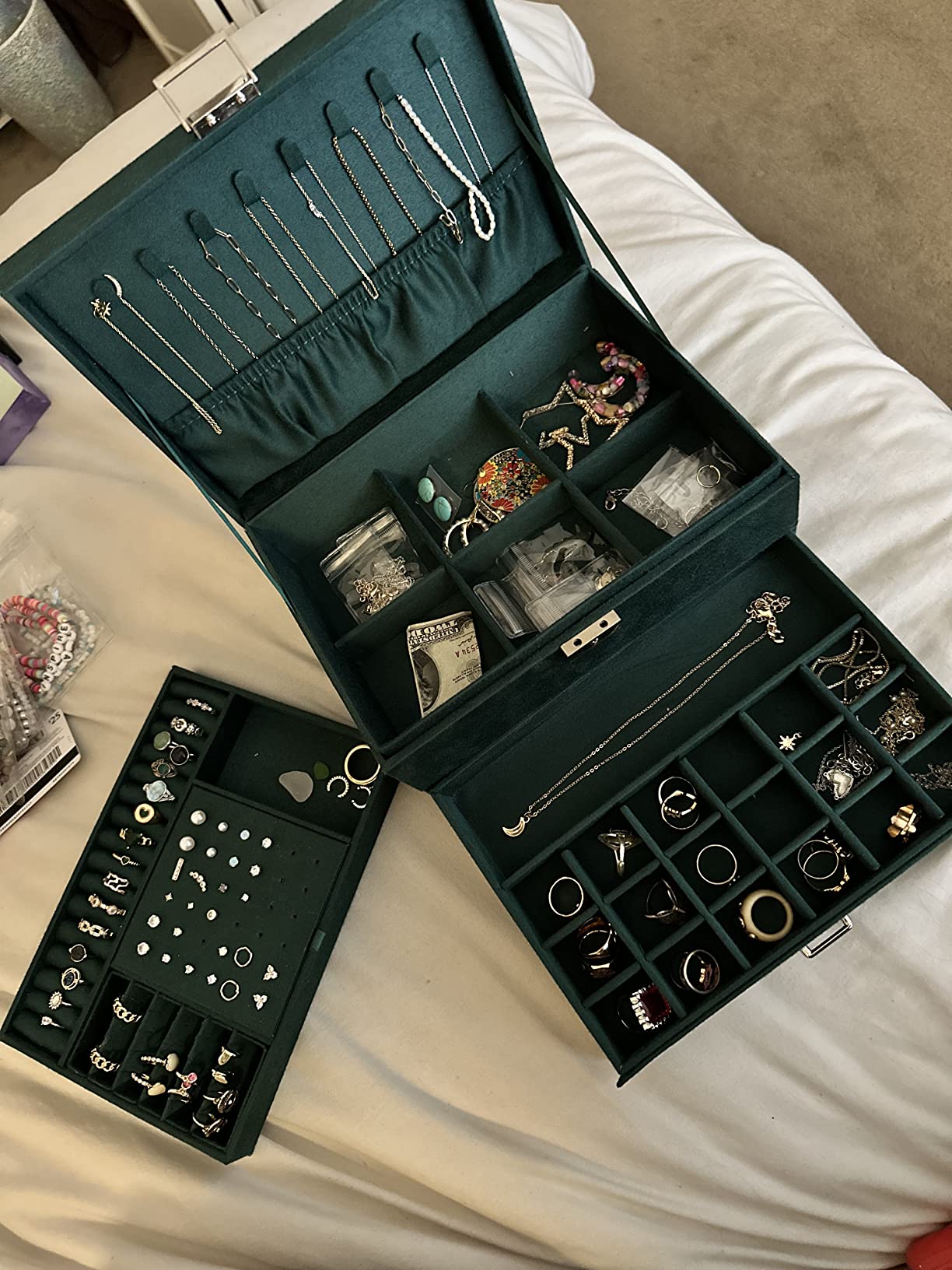 ProttyLife Jewelry Organizer Box for Women Girls, Jewelry Box 3-Tier Jewelry Display Case and Organizer,Lockable Jewelry Display Case Anti Tarnish,Varying Compartments for Necklaces, Bracelets, Rings customer photo 2