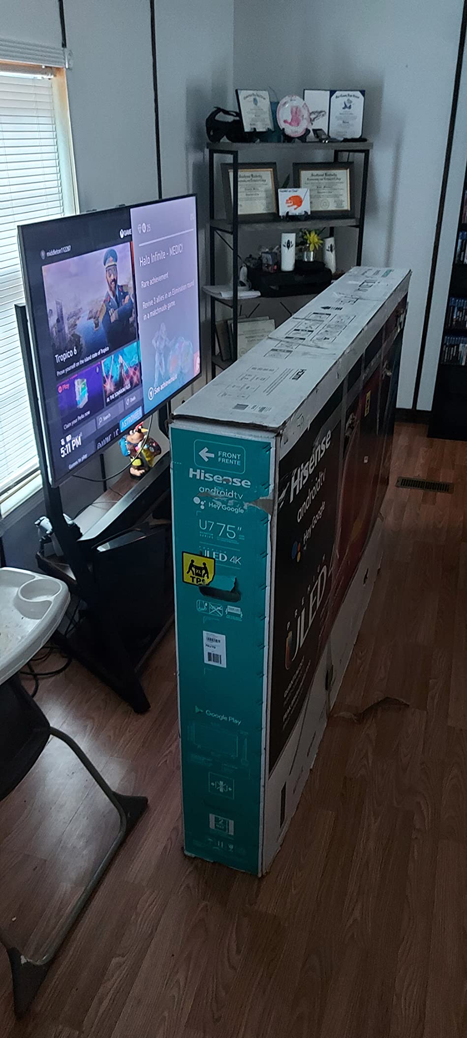 Hisense ULED Premium 65U7G QLED Series 65-inch Android 4K Smart TV with Alexa Compatibility, 1000-nit HDR10+, Dolby Vision & Atmos, 120Hz, HDMI 2.1, Game Mode Pro customer photo 1