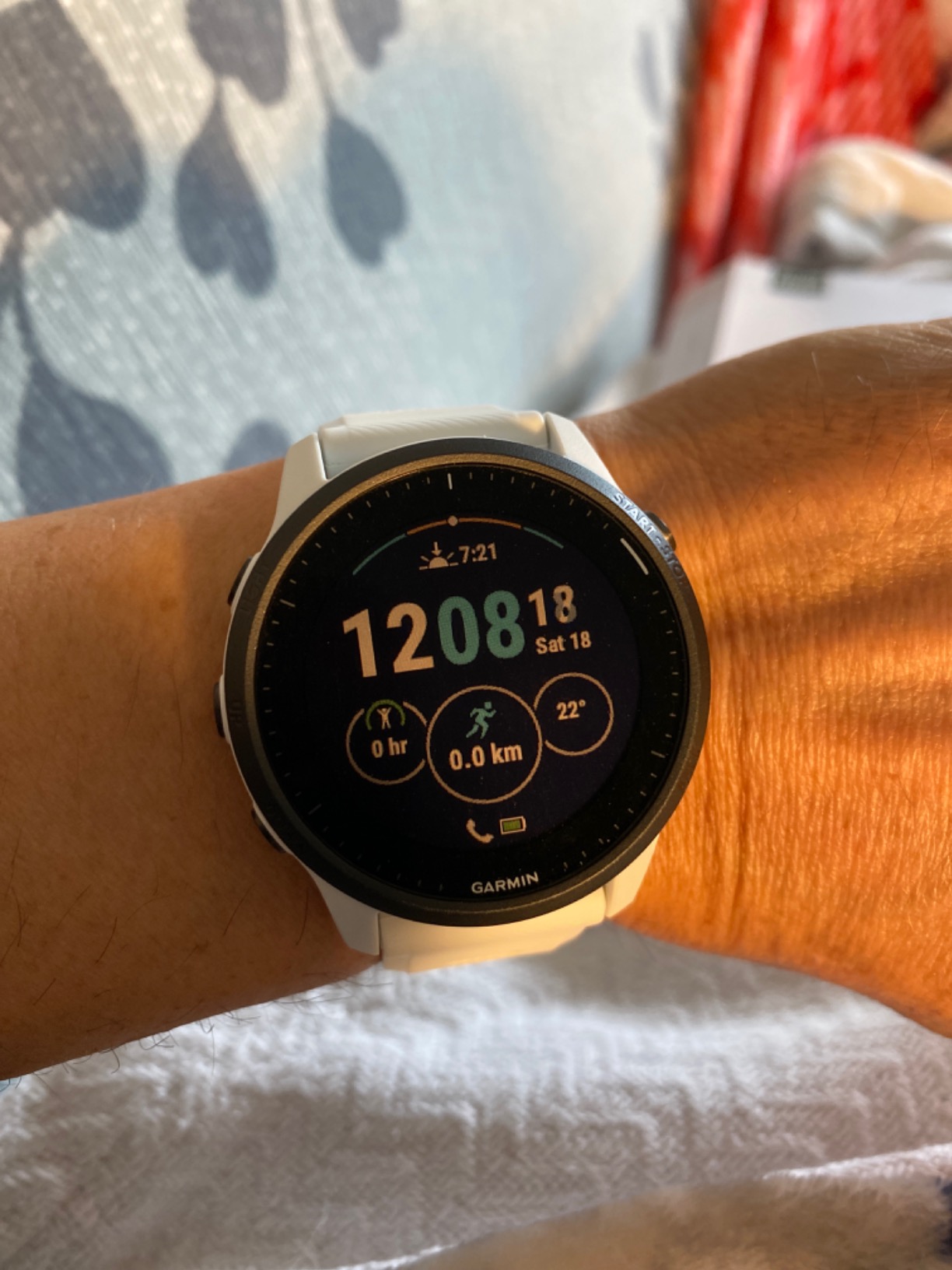 Forerunner 945 LTE, Premium GPS Running/Triathlon Smartwatch with LTE Connectivity, Black customer photo 1