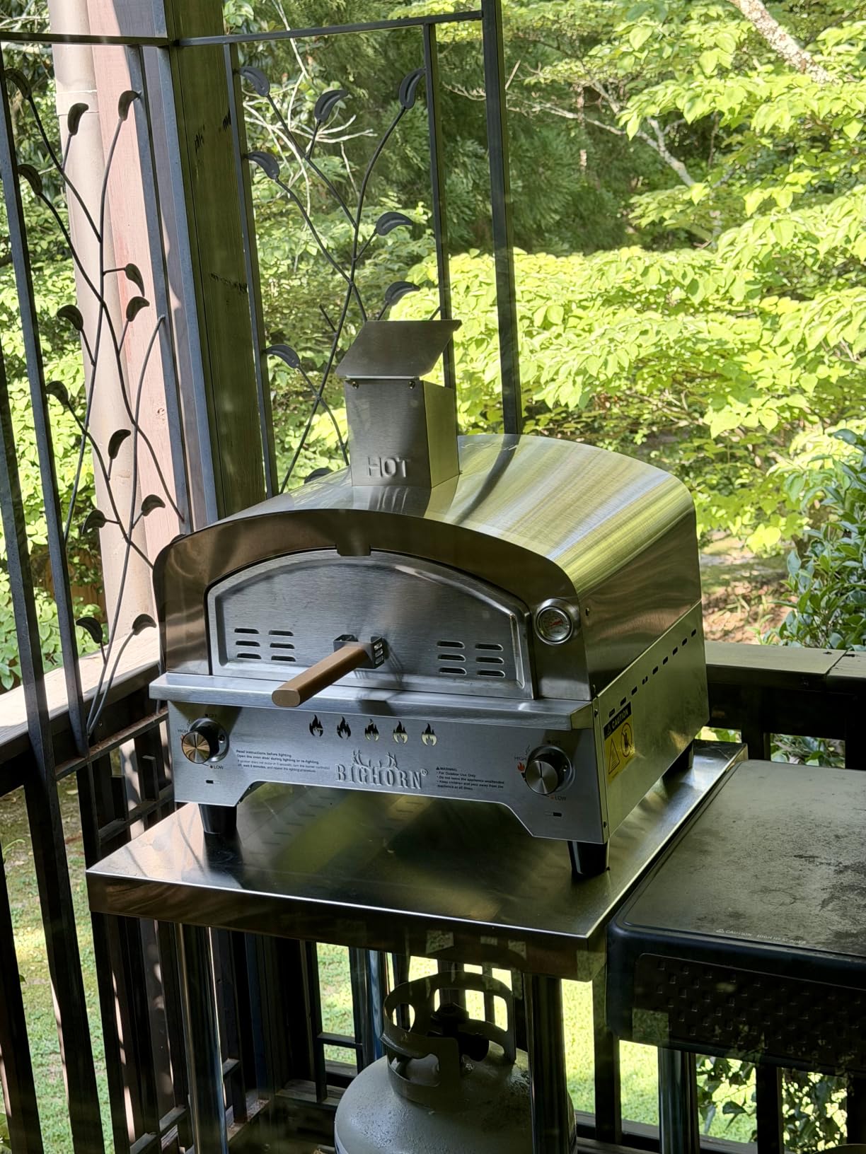 BIG HORN Gas Pizza Oven, Portable Propane Pizza Oven with 15 inch Pizza Stone, Stainless Steel Pizza Maker for Outdoor Cooking customer photo 1