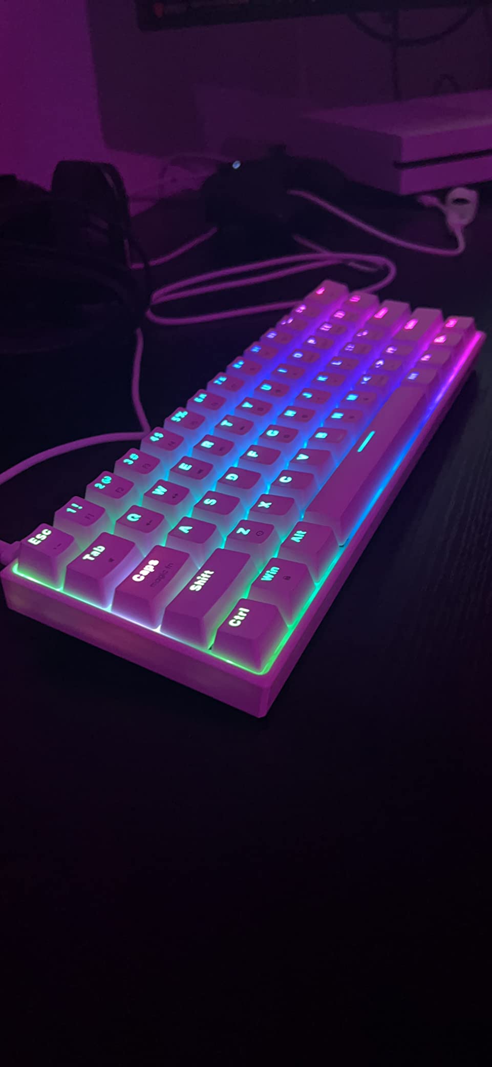 FANTECH Maxfit61 60% Mechanical Keyboard - Hot Swappable Blue Switch, White customer photo 1