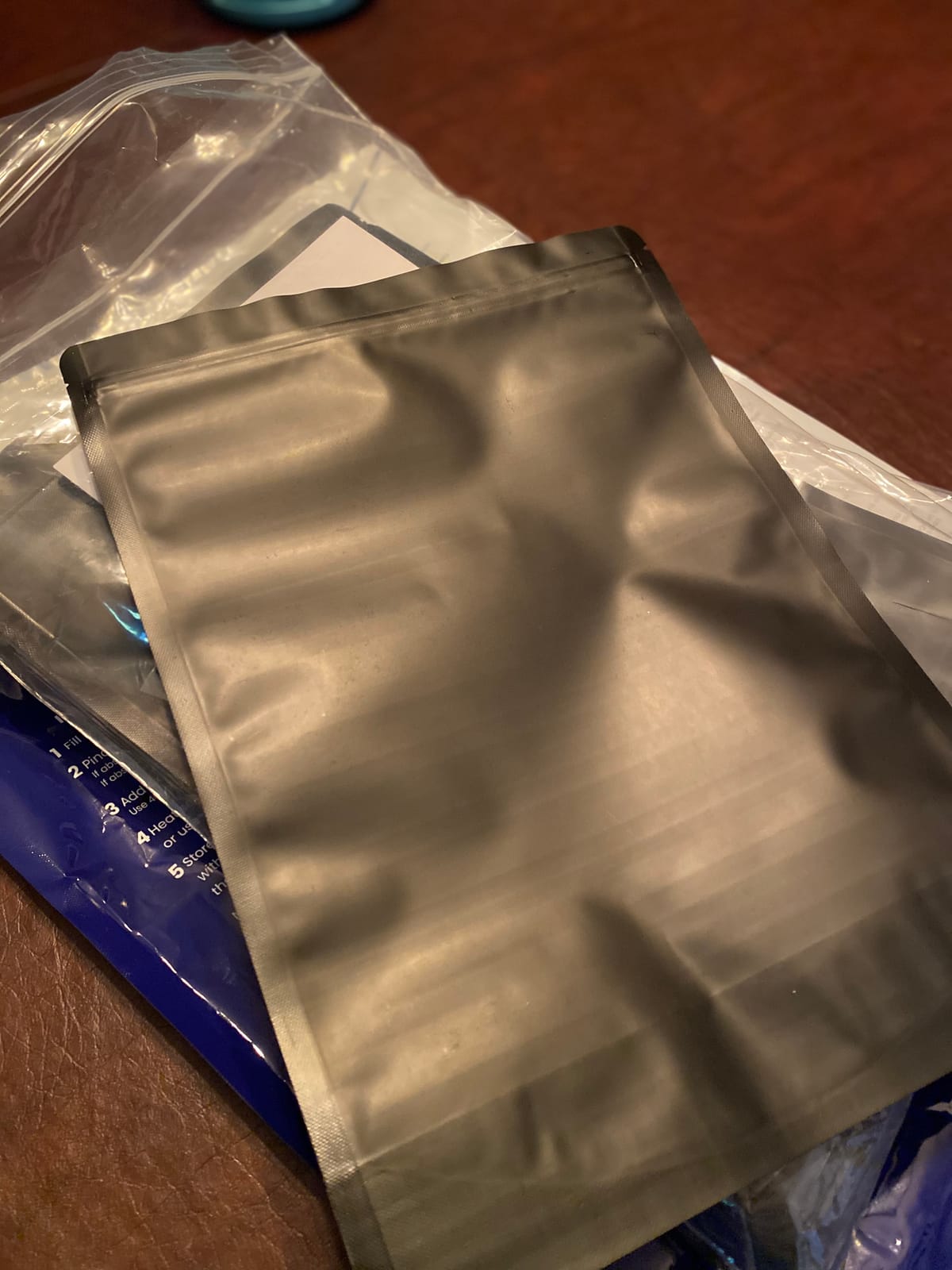 Wallaby 30 Count 1-Gallon Gusset Mylar Bags with 400cc Oxygen Absorbers, 15 Mil Total Thickness Long-Term Food Storage Pouches, 10x14 Stand-Up Zipper Heat-Sealable Airtight Packaging - Silver customer photo 1