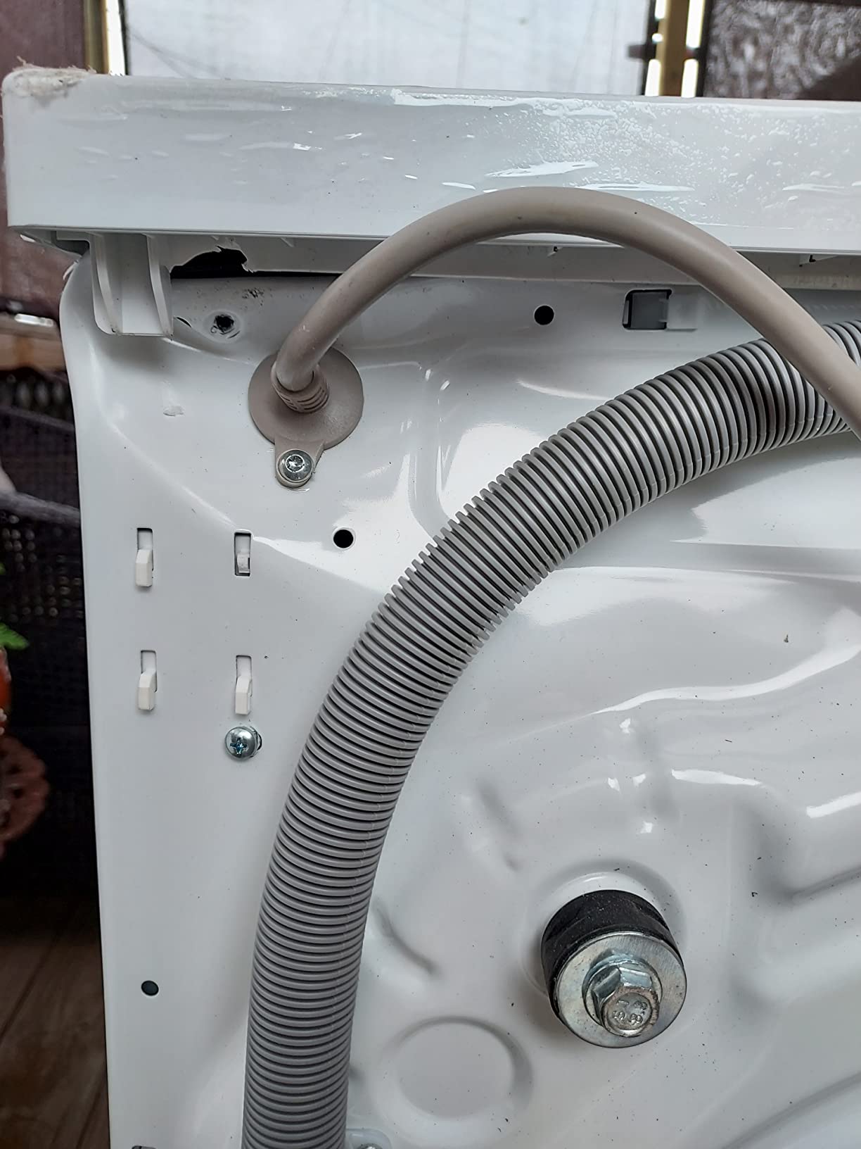 BLACK+DECKER Front Load Washer, 2.7 Cu. Ft. Compact Washing Machine with LED Display & 16 Cycles customer photo 2