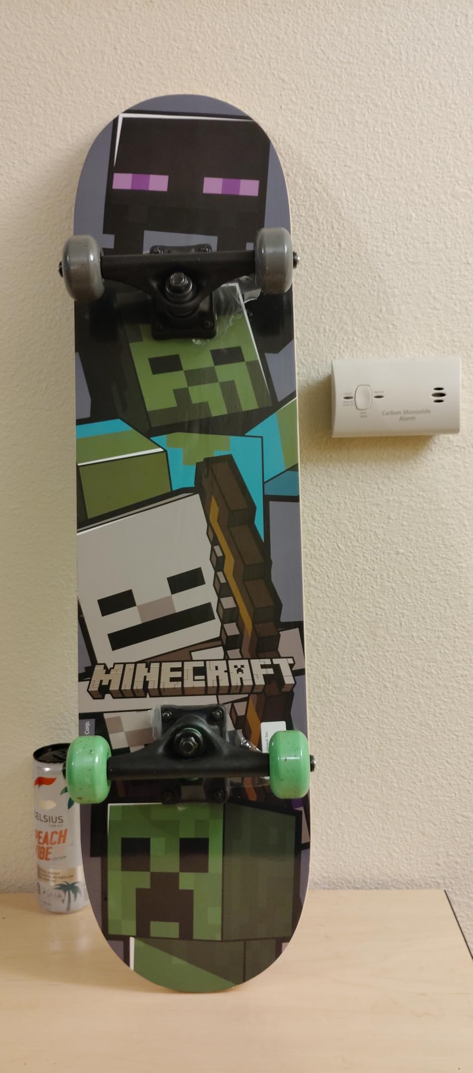 31-Inch Skateboard, 9-Ply Maple Deck, ABEC 5 Bearings customer photo 2